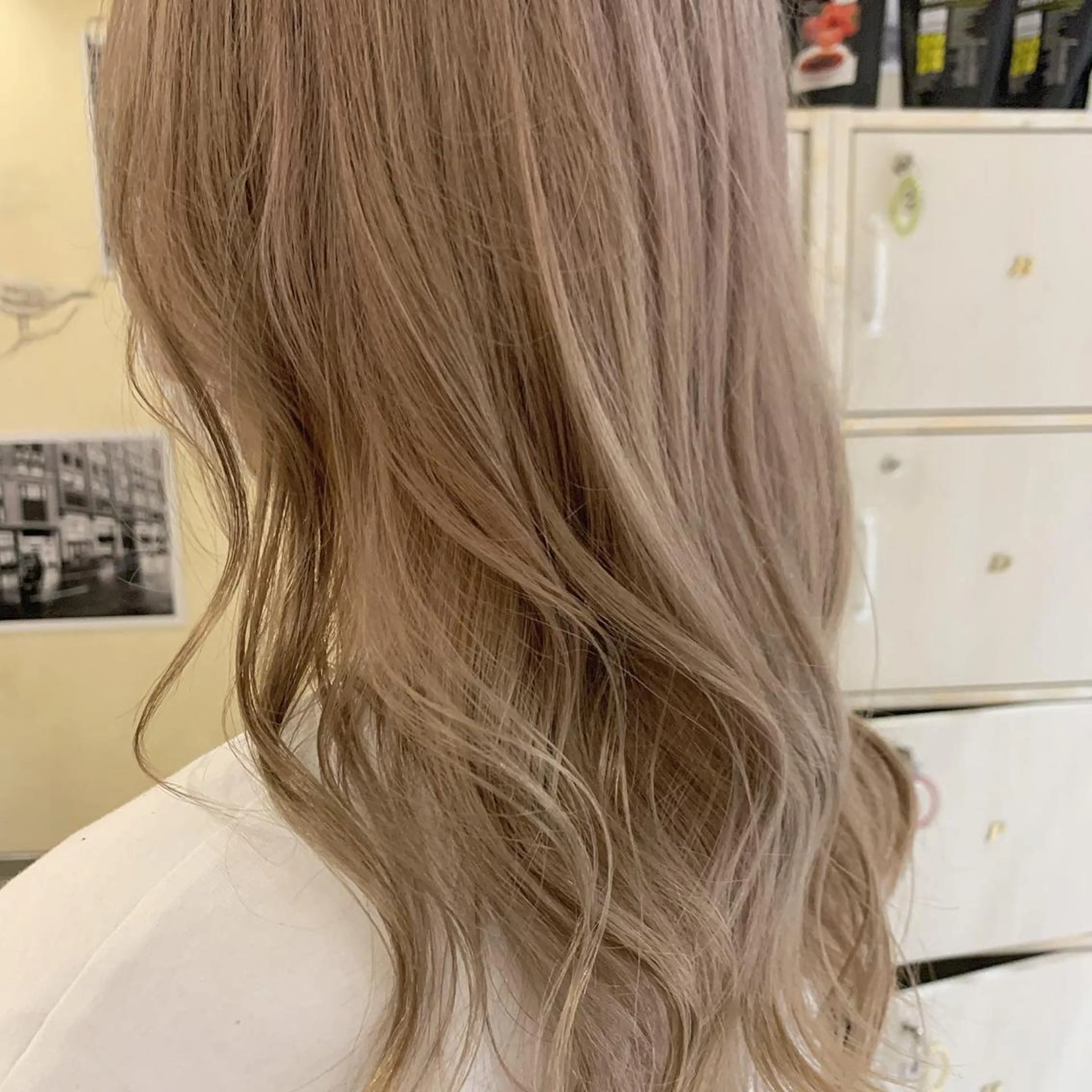 カラー ヤマダ サクラのヘアスタイル