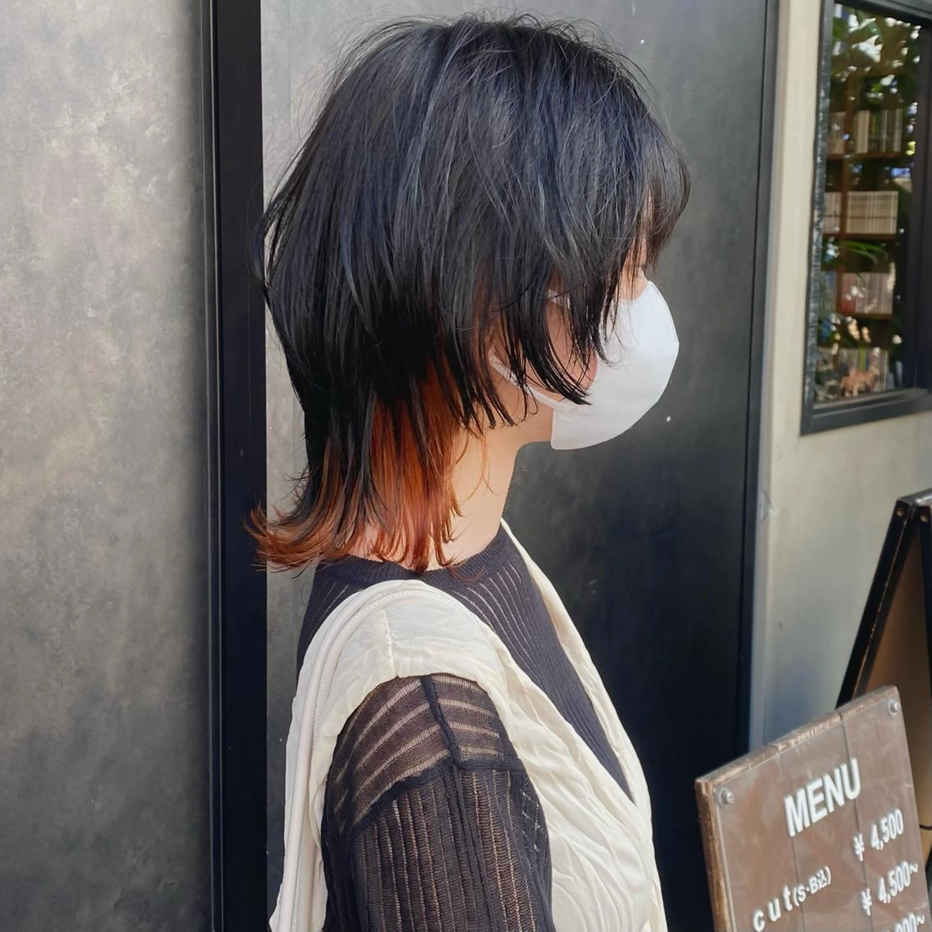 ミディアム カラー ブラウンカラー インナーカラー オレンジ オレンジブラウン ウルフカット ヘアカラー 比嘉 陽のヘアスタイル