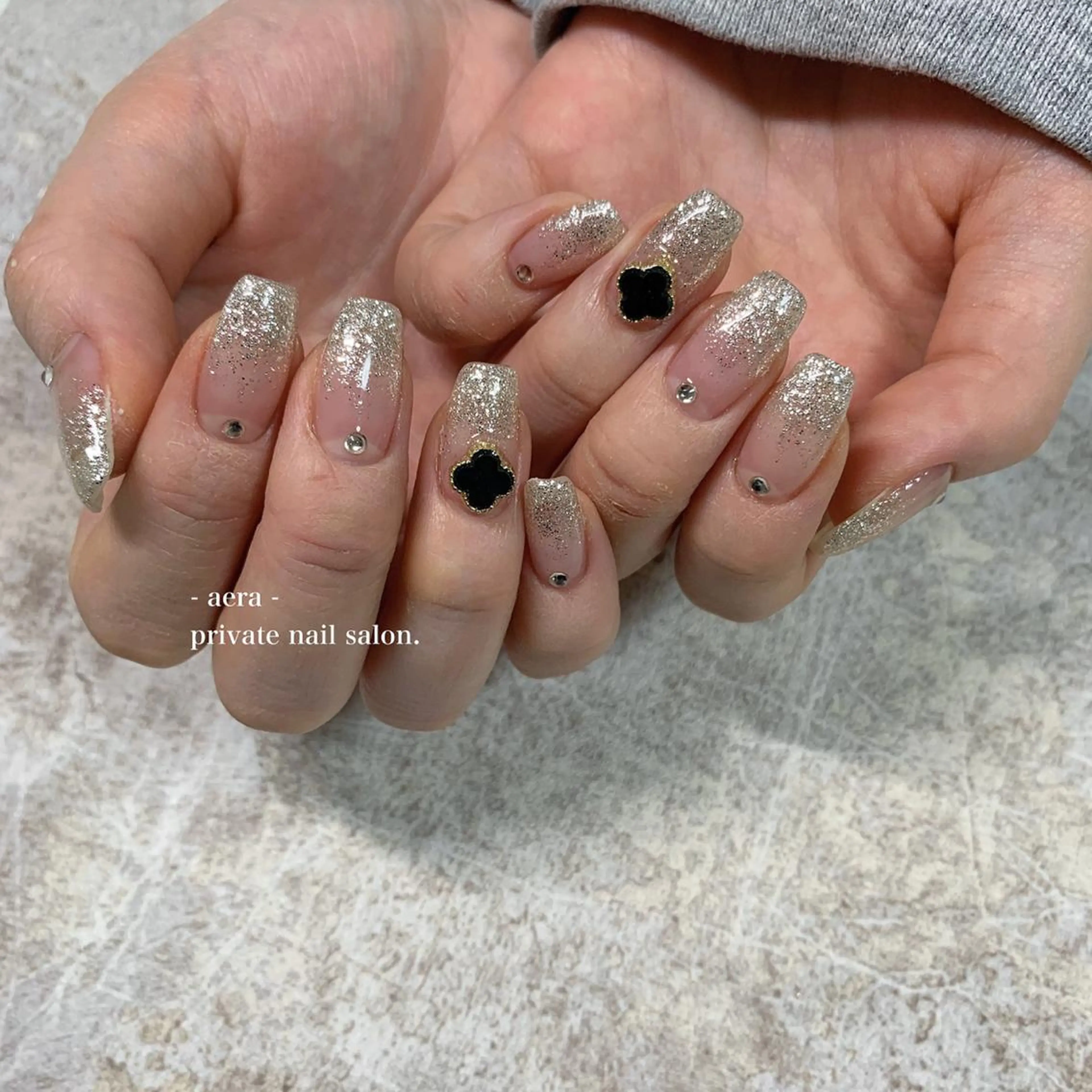 ネイル AERA nail shino🐱⸝꙳のネイルデザイン