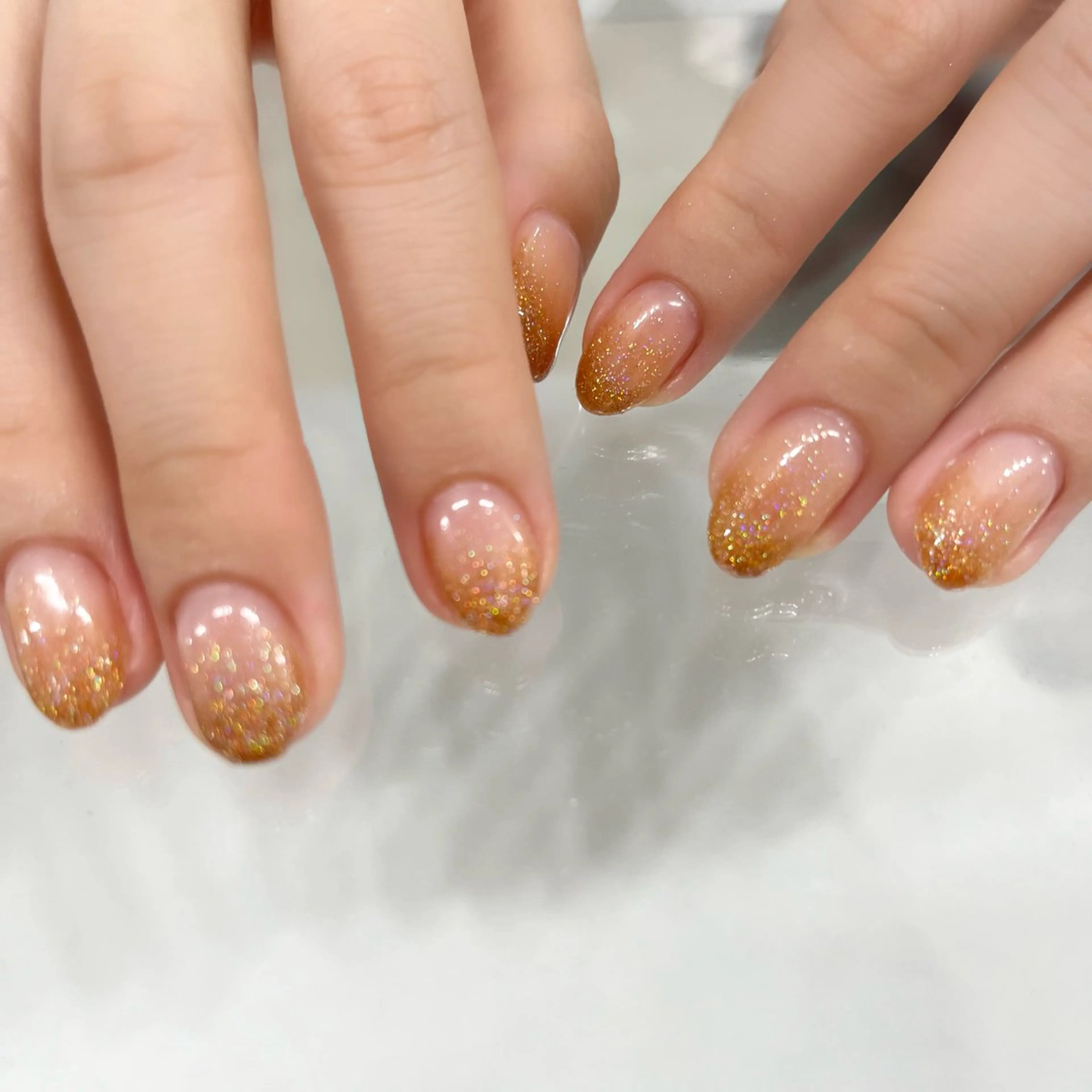 ネイル グラデーション ラメ(グリッター) ラメグラデーション Knail . iのネイルデザイン