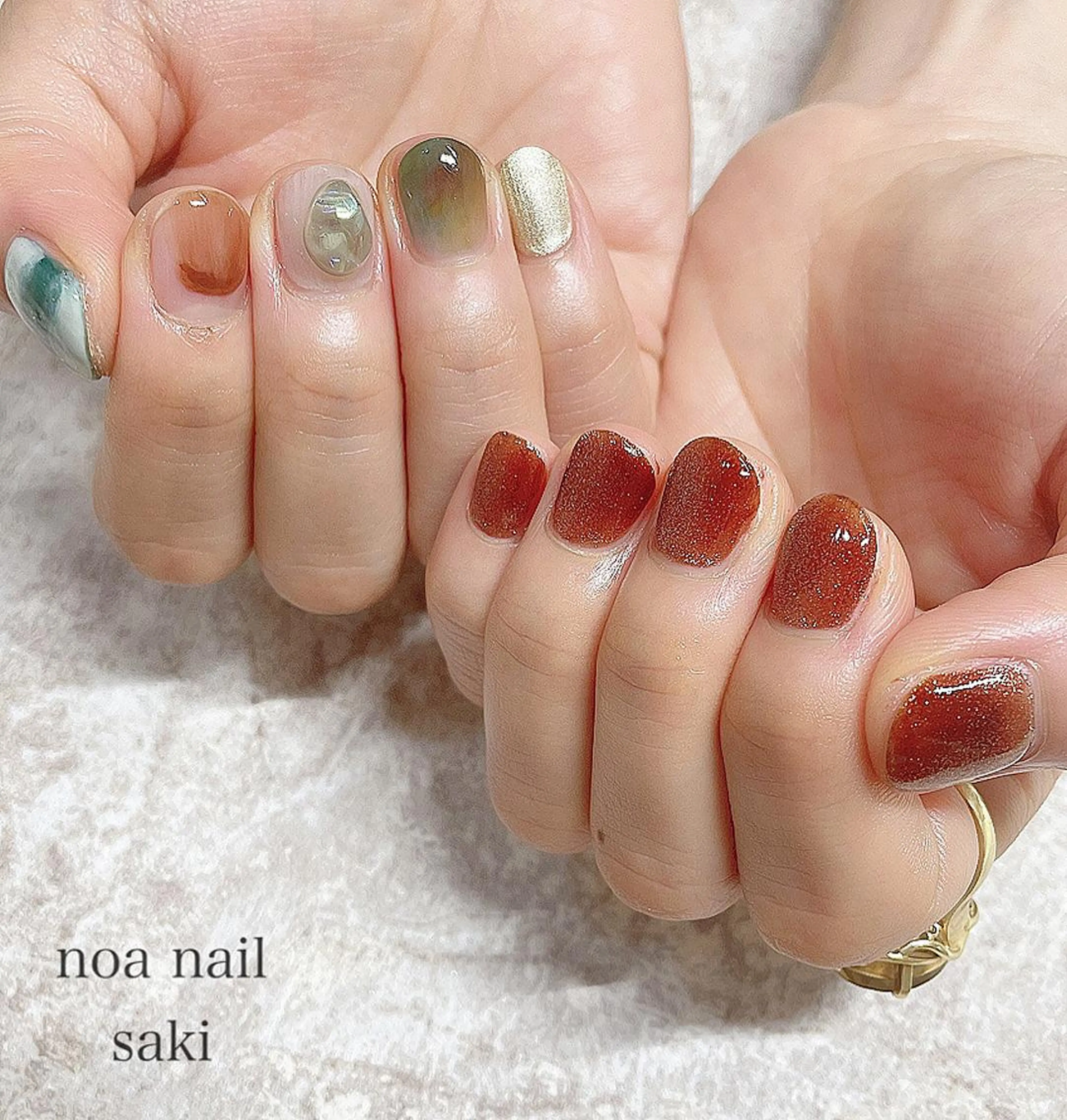 ネイル アートネイル オーロラネイル カジュアル ジェルネイル 氷ネイル・うるうるネイル ショートネイル専門店 noaのネイルデザイン