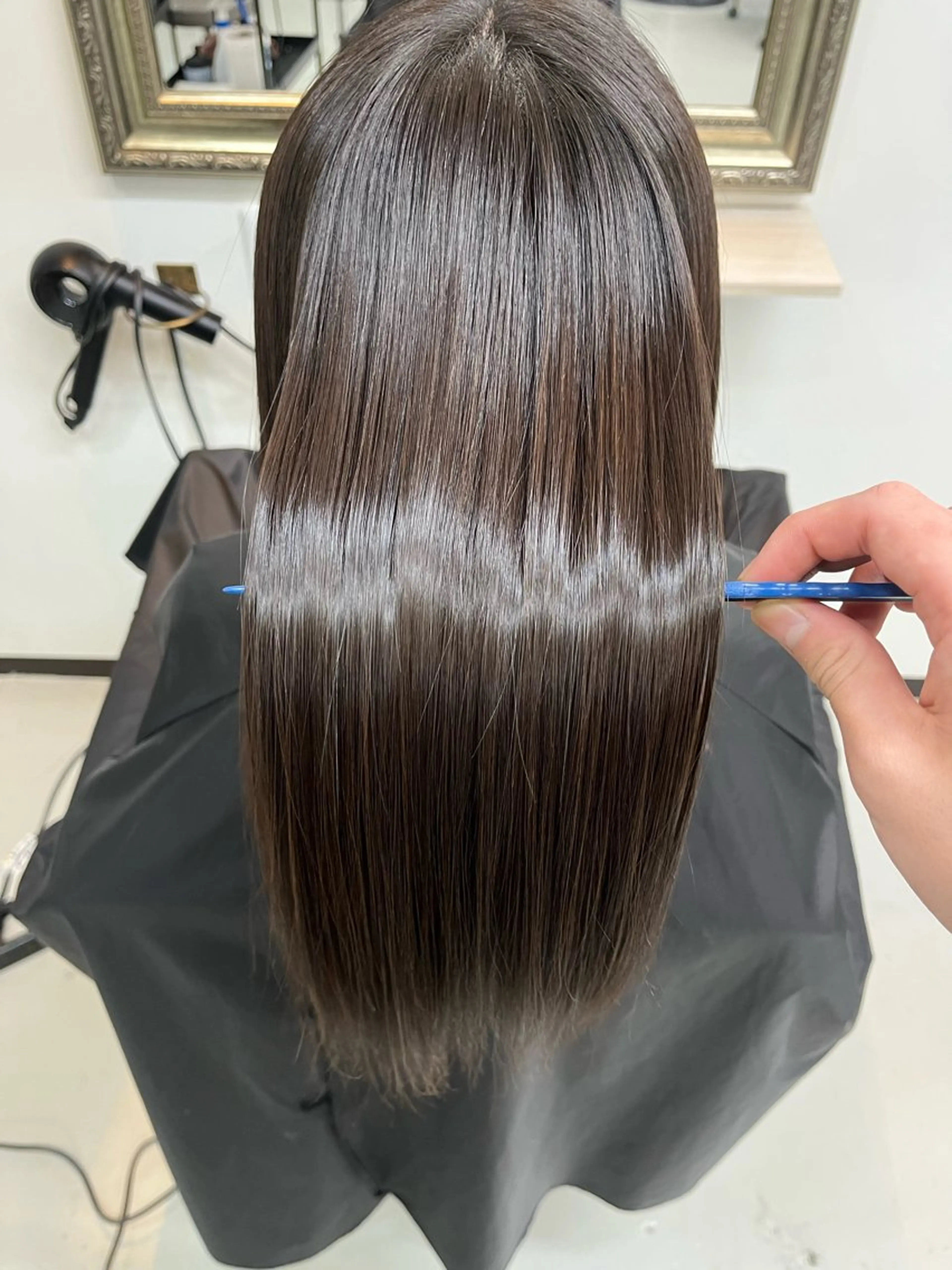 セミロング 髪質改善 縮毛矯正 トリートメント ayame リクのヘアスタイル