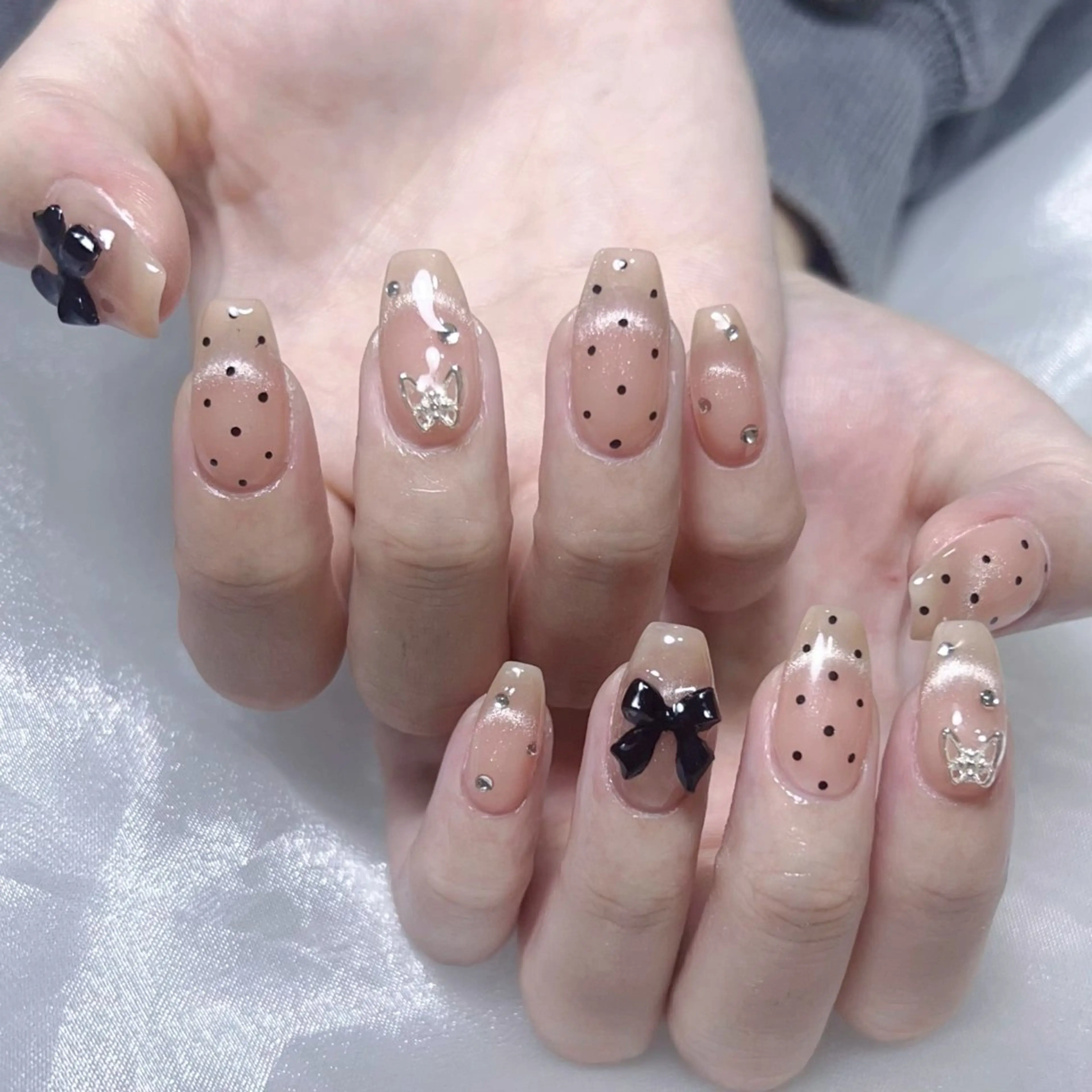 メンズ ネイル メンズ韓国風 アートネイル オーロラネイル ガーリー キラキラネイル Nail salon 木にいるのネイルデザイン