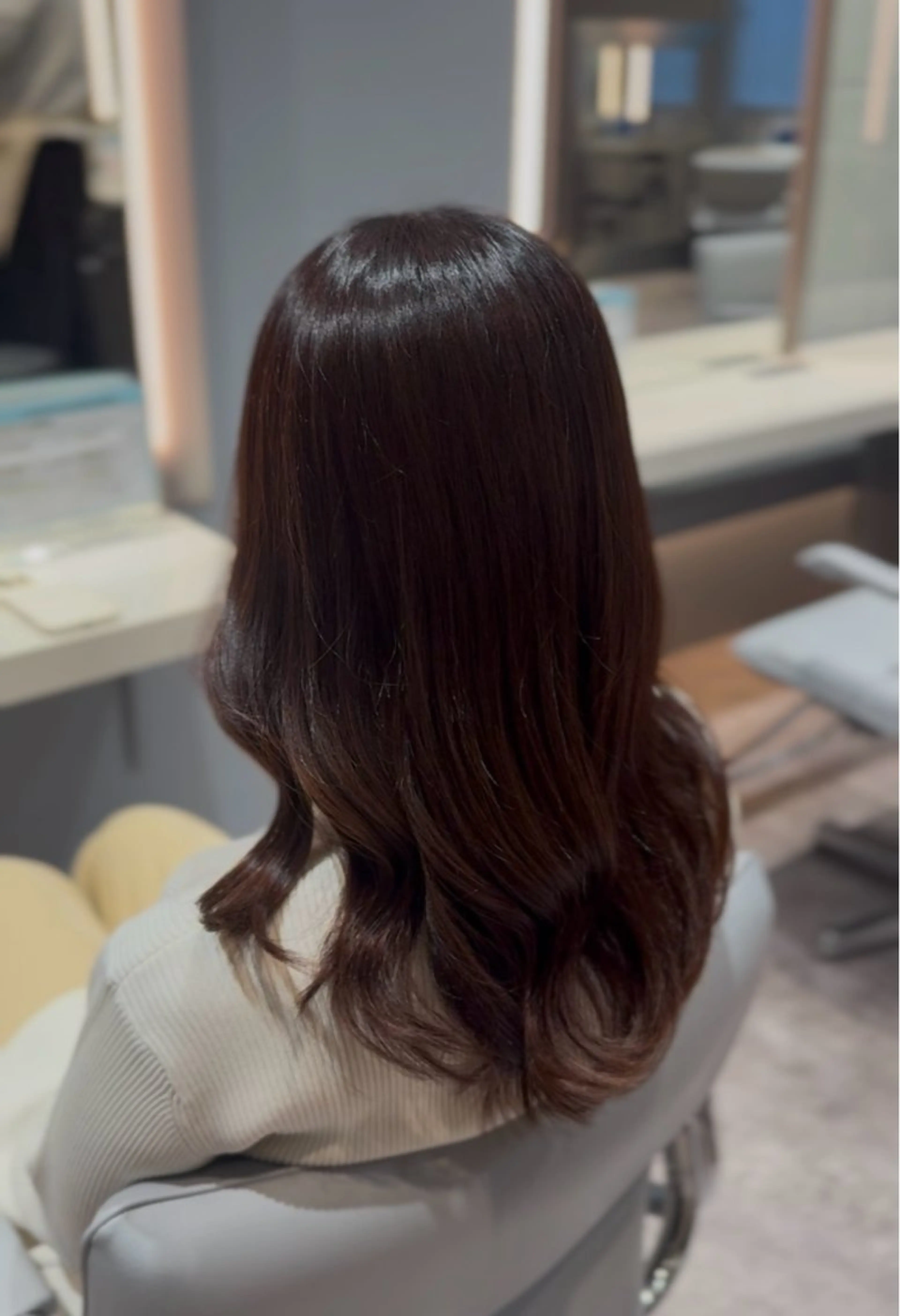 ロング カラー カット ヘアカラー 上野 日菜莉のヘアスタイル