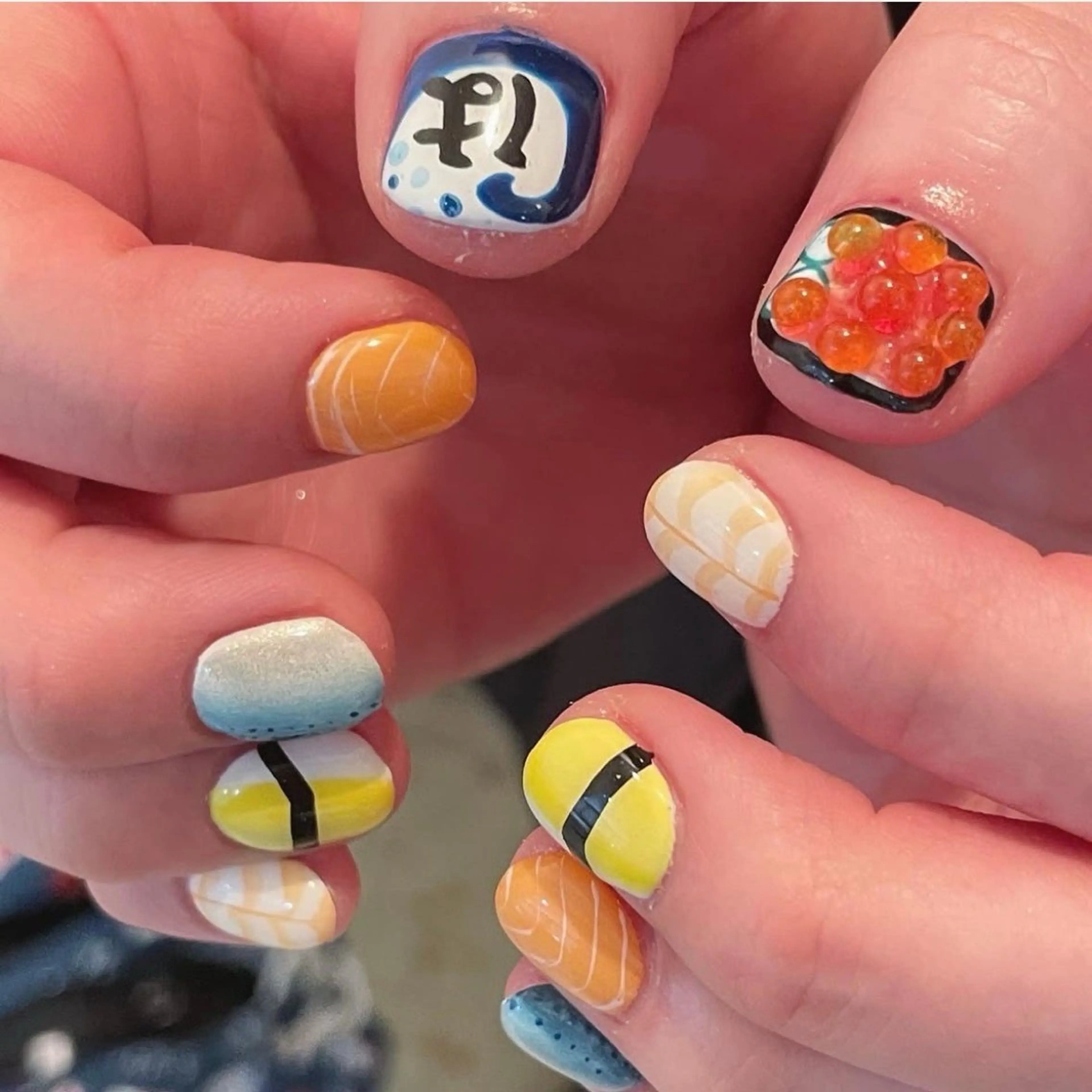 ミディアム ゆびノさき omotesandoのネイルデザイン