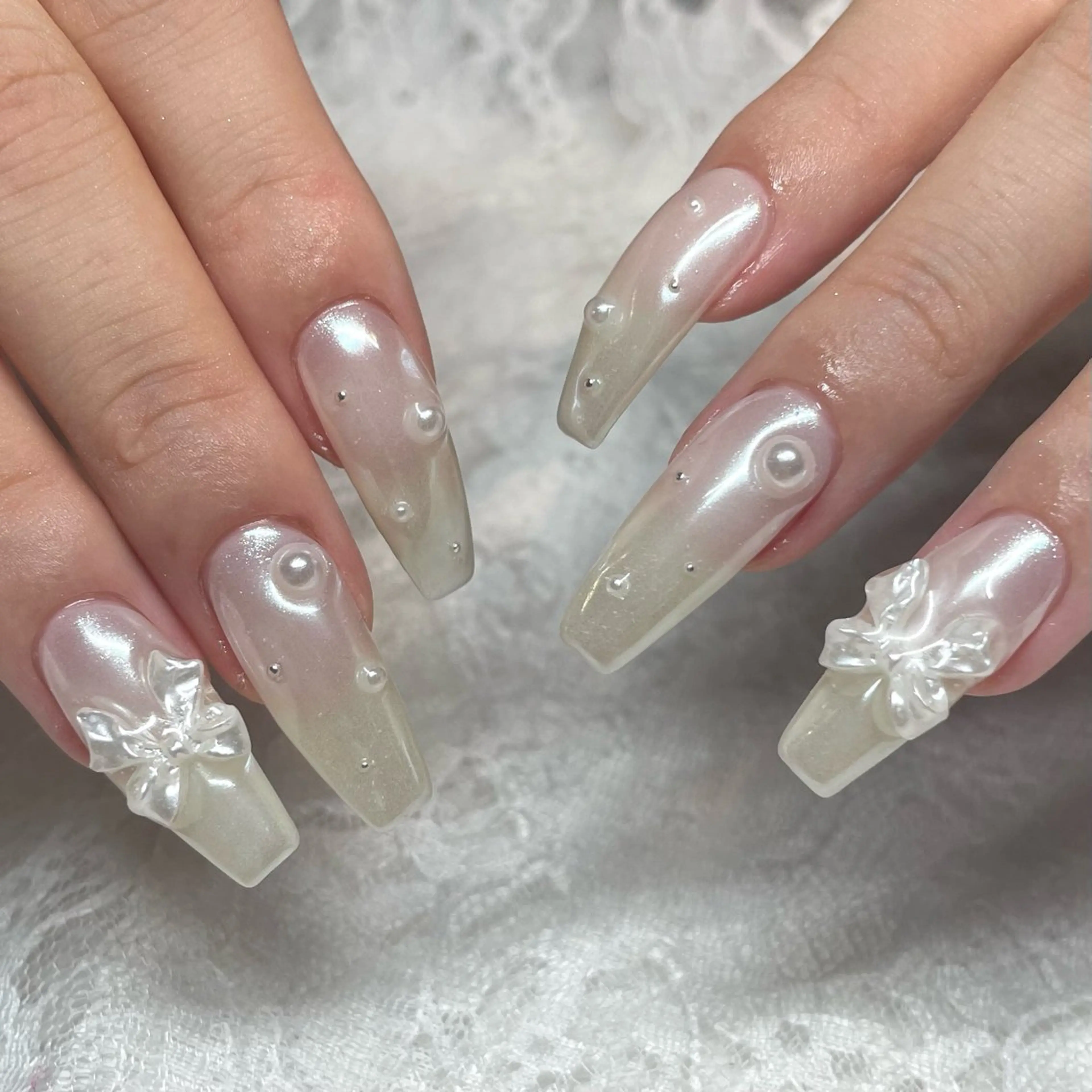 ネイル ミラーネイル ハンドネイル Nail ヌシん家 AKANEのネイルデザイン