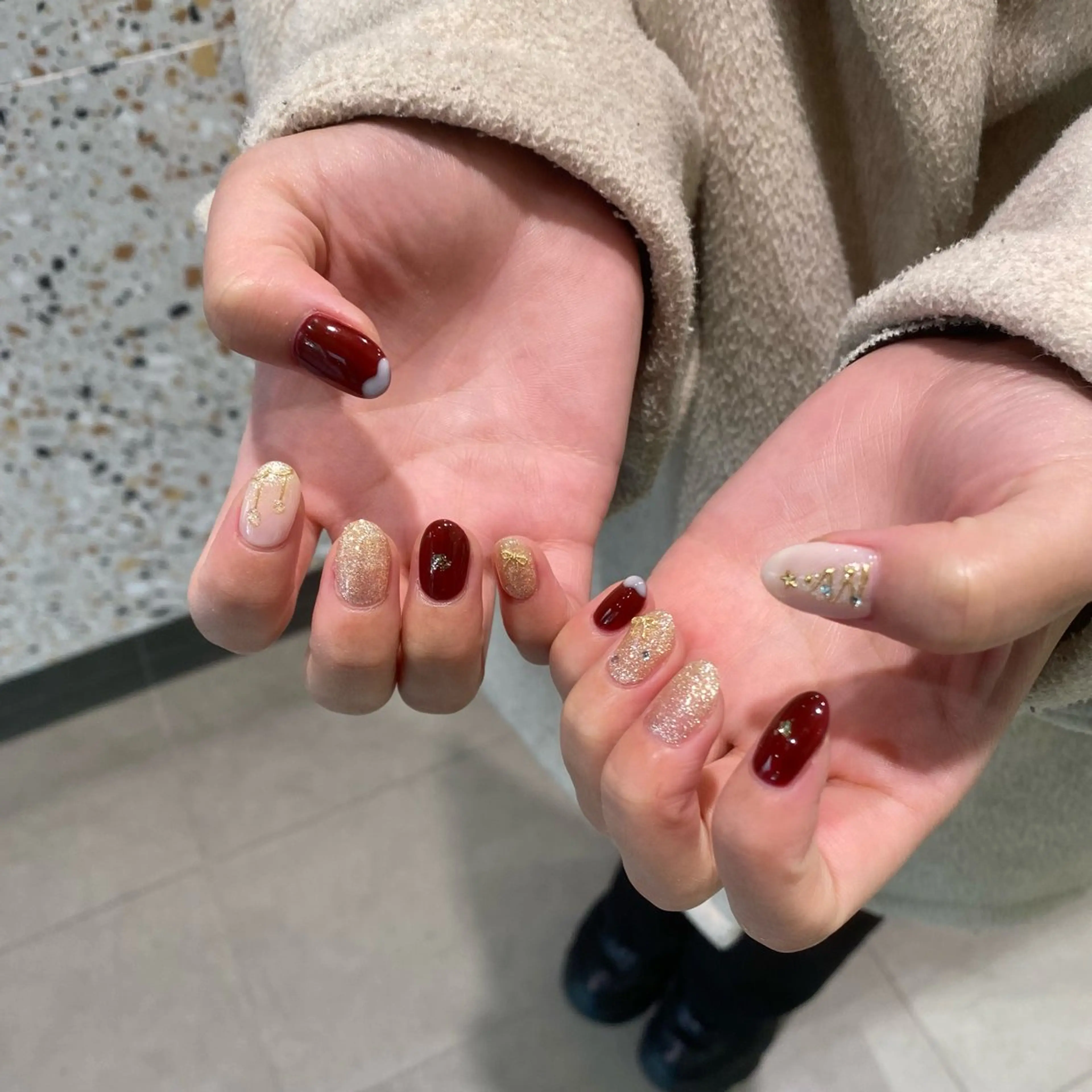 ネイル 冬ネイル クリスマス ハンドネイル WAVY airiのネイルデザイン