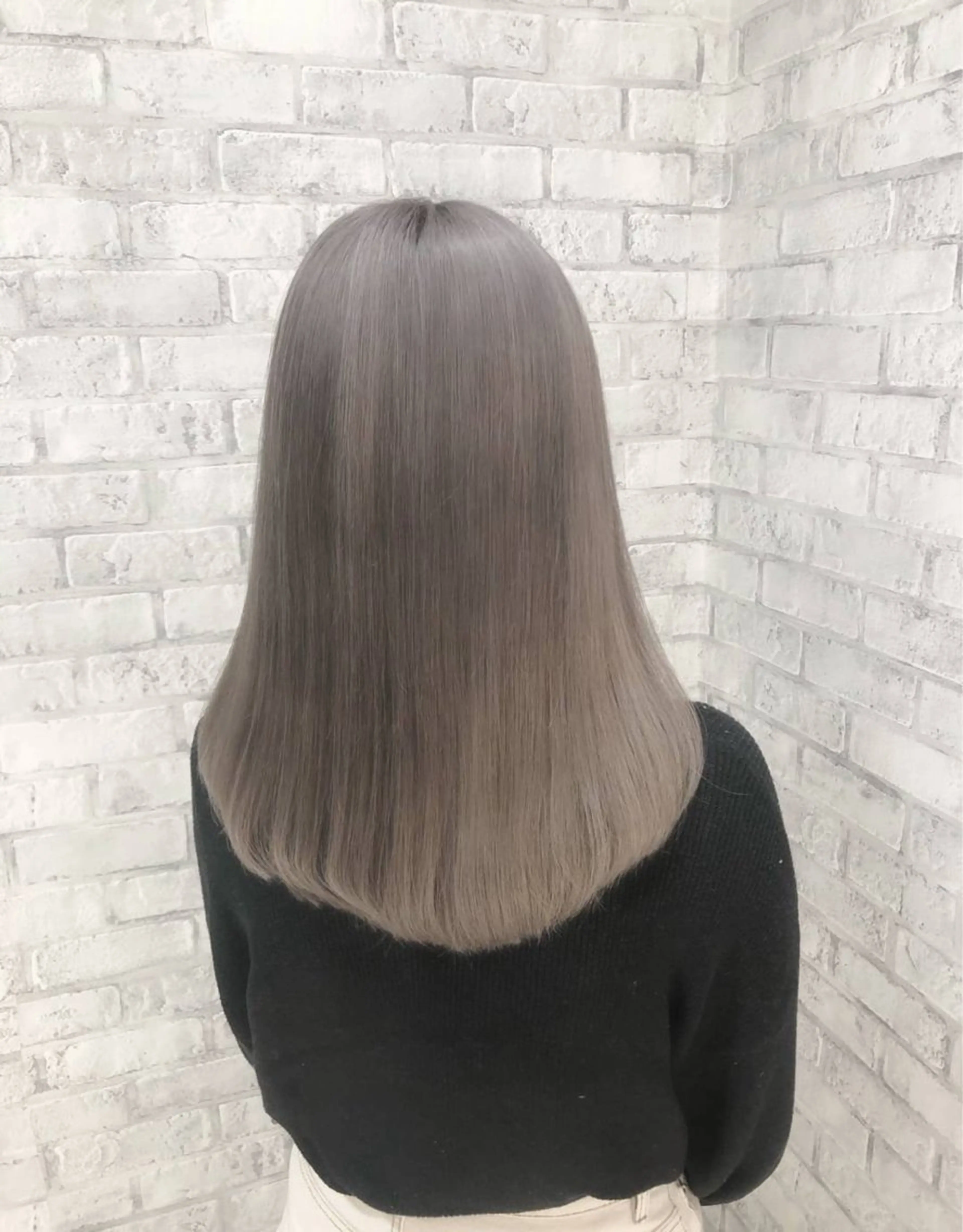 ロング カラー 小林 妃那のヘアスタイル