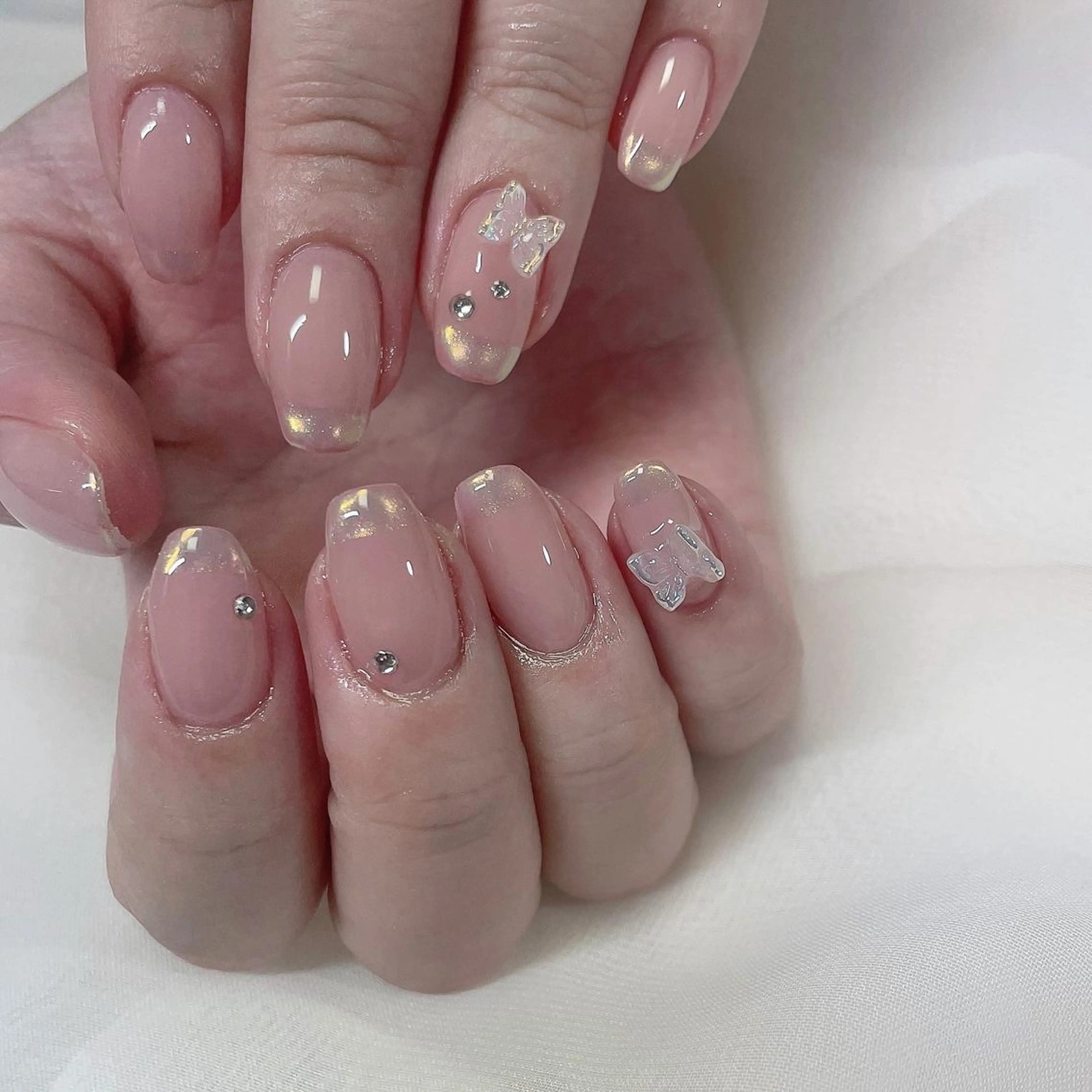 セミロング カラー ヘアアレンジ ネイル 𓂃🦢Aurora Swan🌙𓂃のネイルデザイン