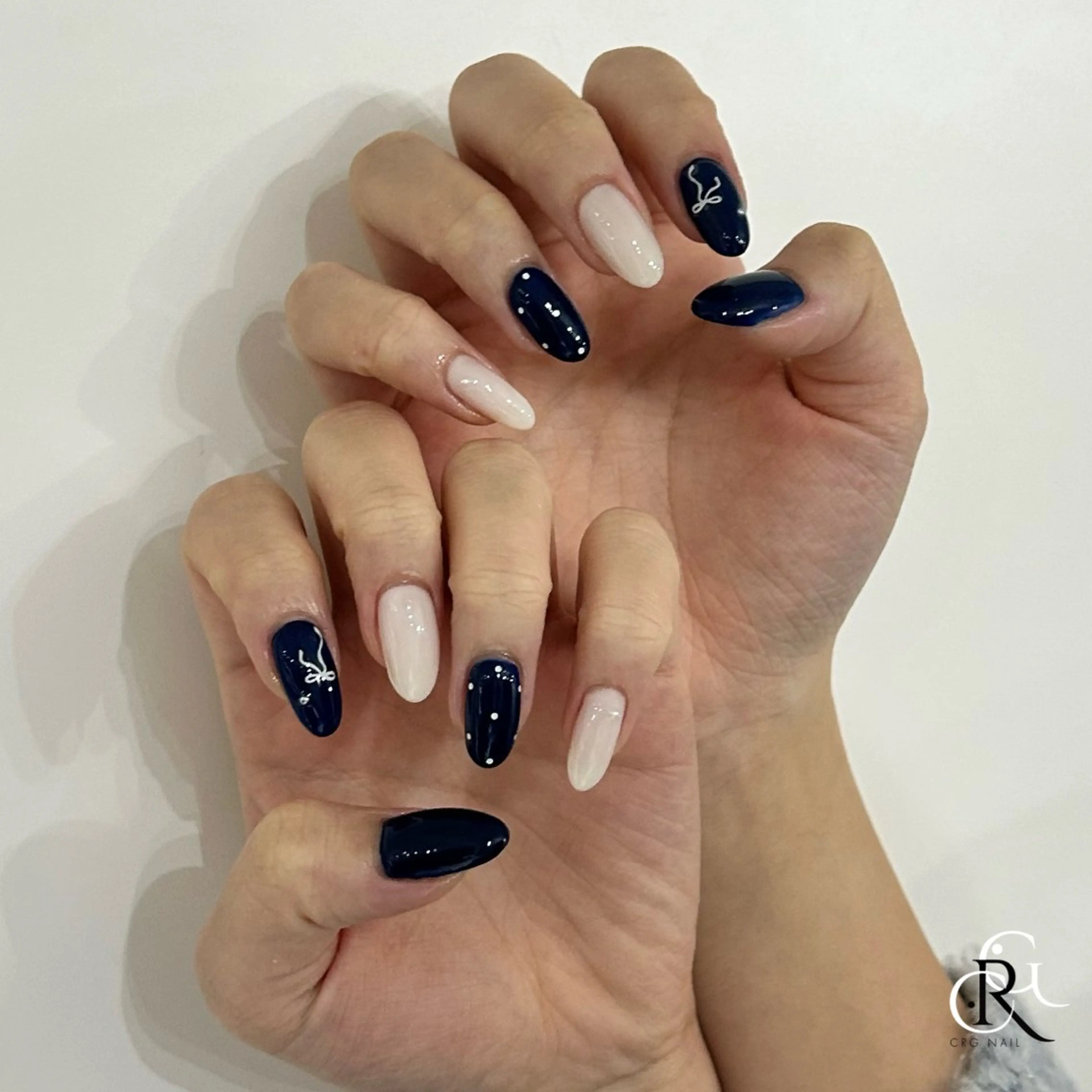 ショート ハンドネイル 美フォルムスカルプ✨ RENAのネイルデザイン