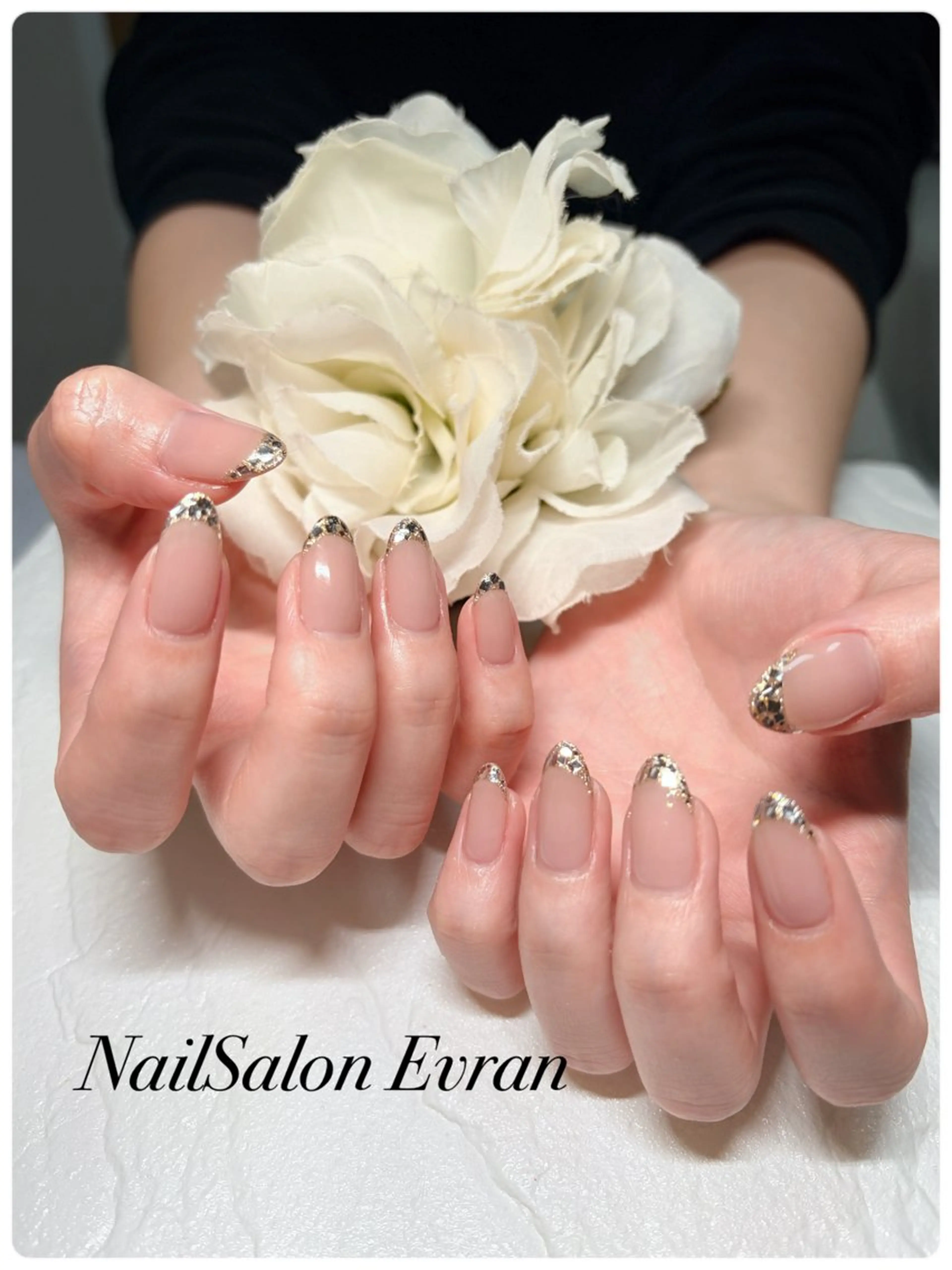 ネイル アートネイル フレンチネイル ガラスフレンチ マグネットネイル 持ち込み ハンドネイル Nail salon Evranのネイルデザイン