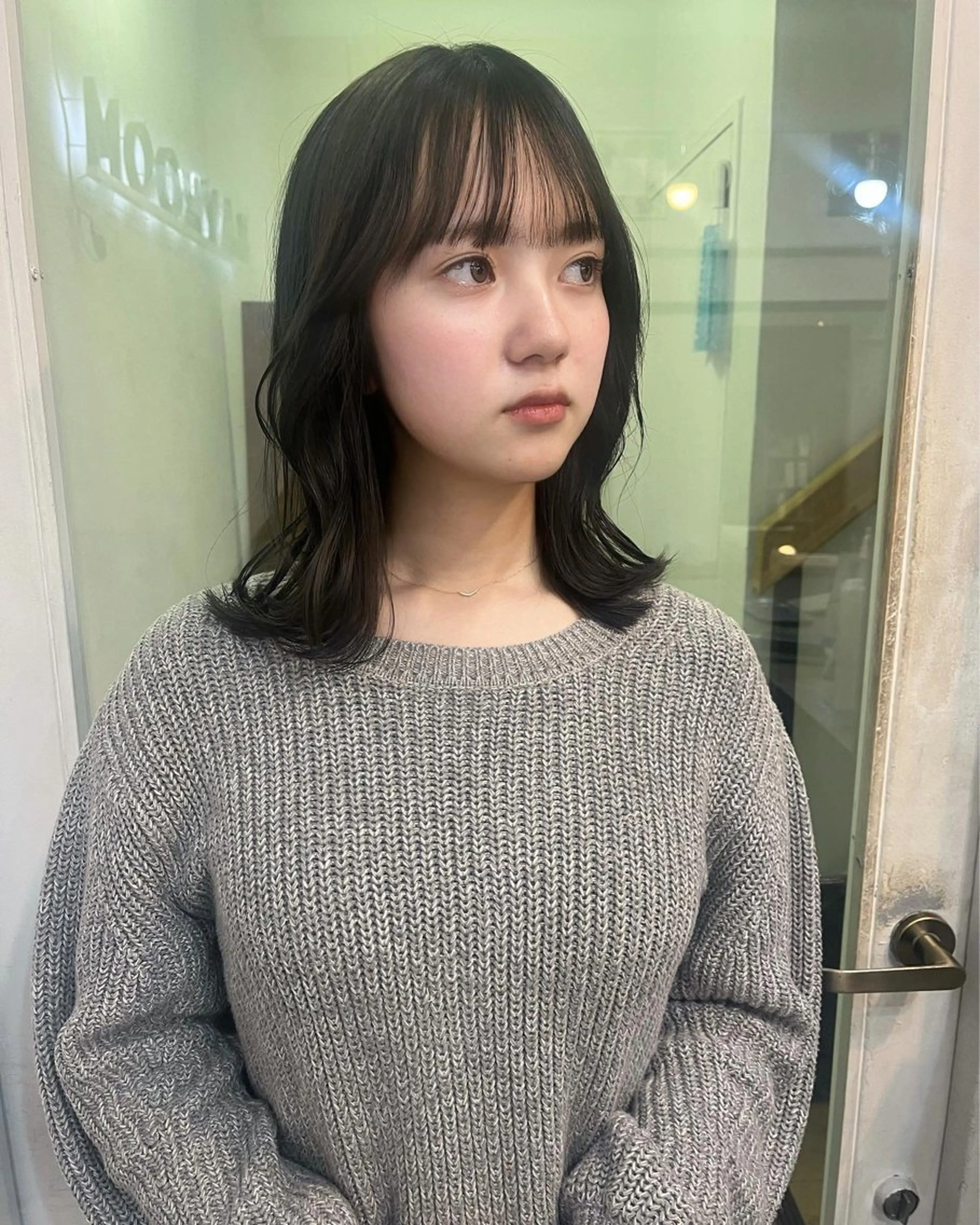 ミディアム カラー カット ヘアカラー トリートメント mizuho🐈‍⬛ 艶髪￤ダークトーンのヘアスタイル