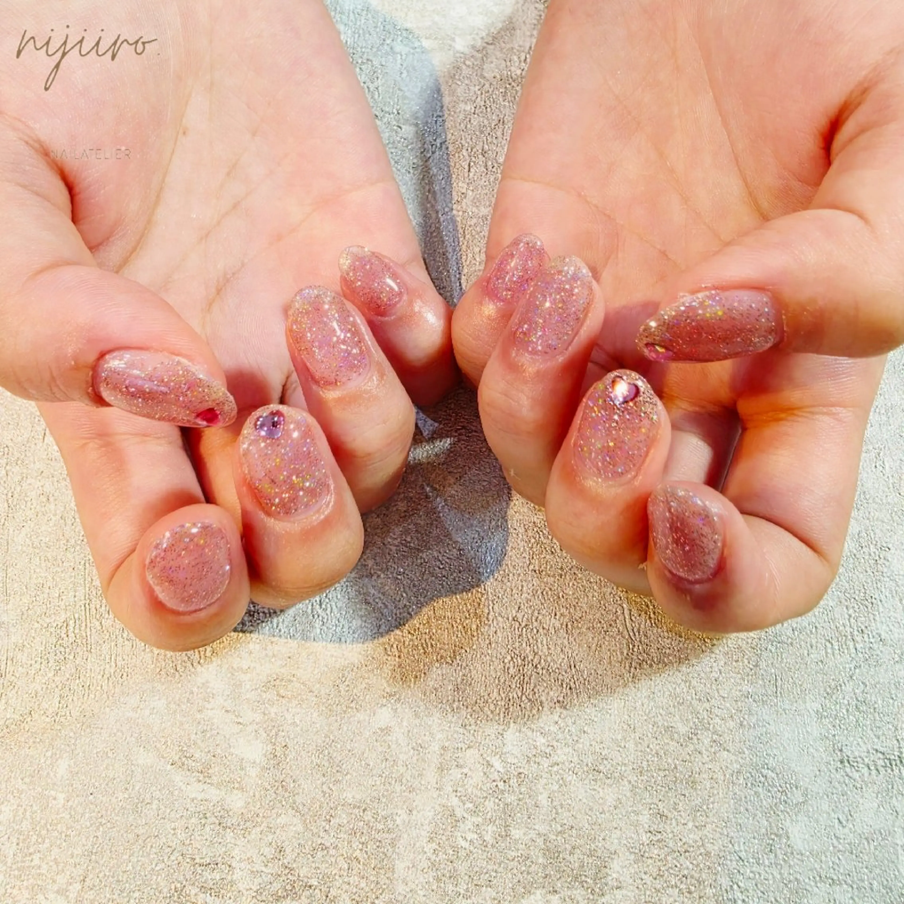 ネイル ハンドネイル nailatelier nijiiro.所属・nijiiro🌈 サトウのネイルデザイン
