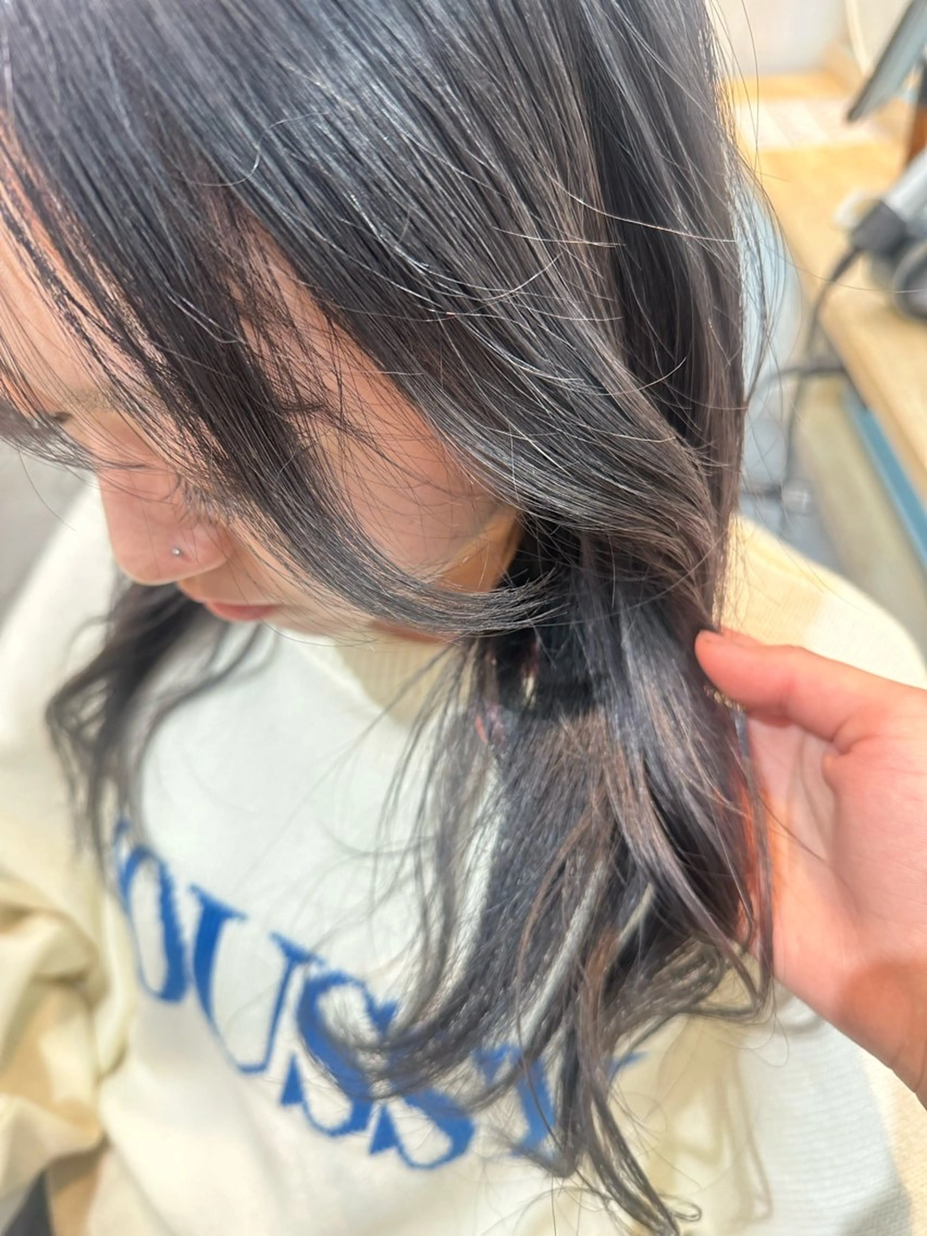 セミロング ヘアカラー トリートメント オノ アイラのヘアスタイル