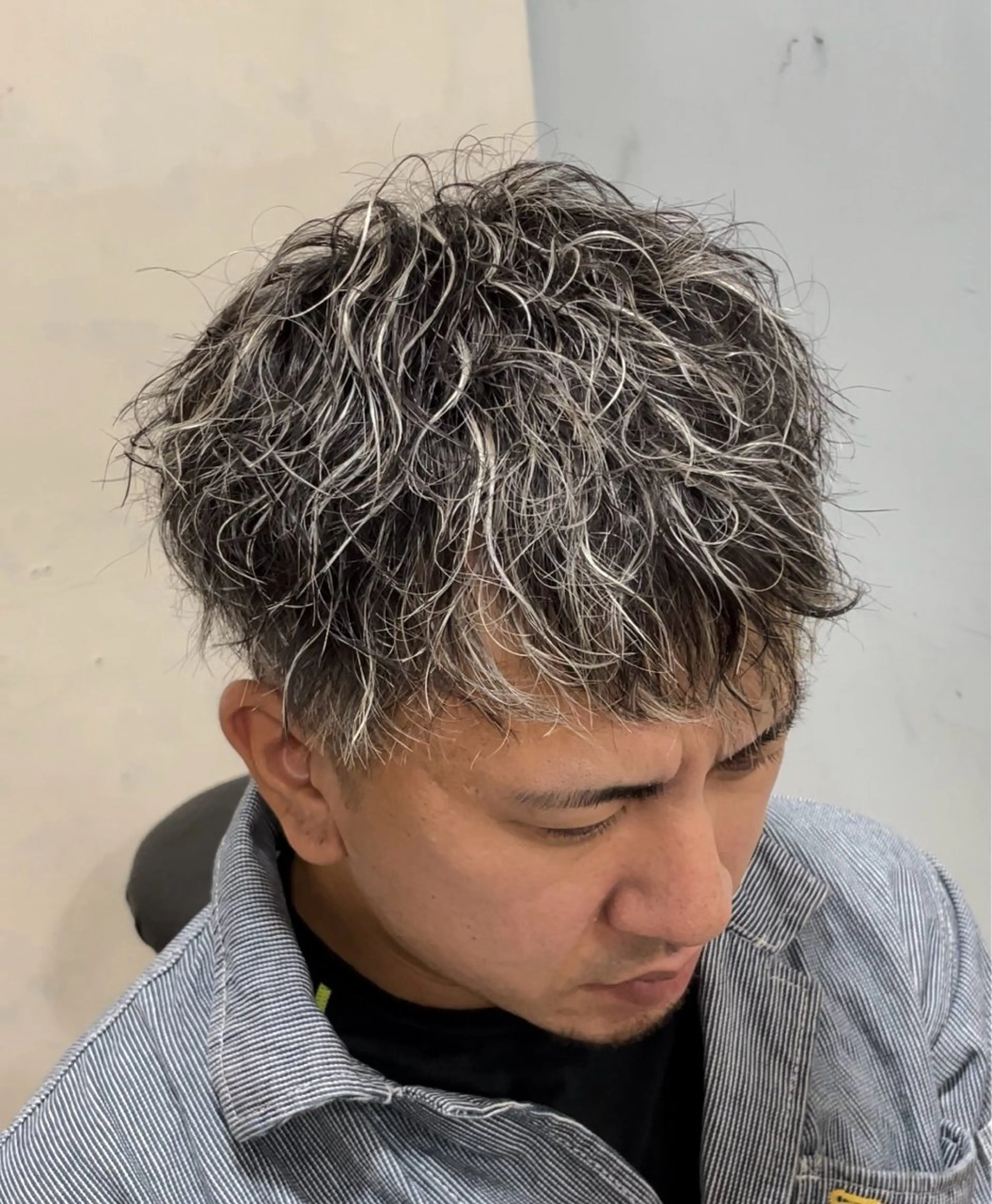 パーマ メンズ 姫路アンメリーアン ダンのヘアスタイル