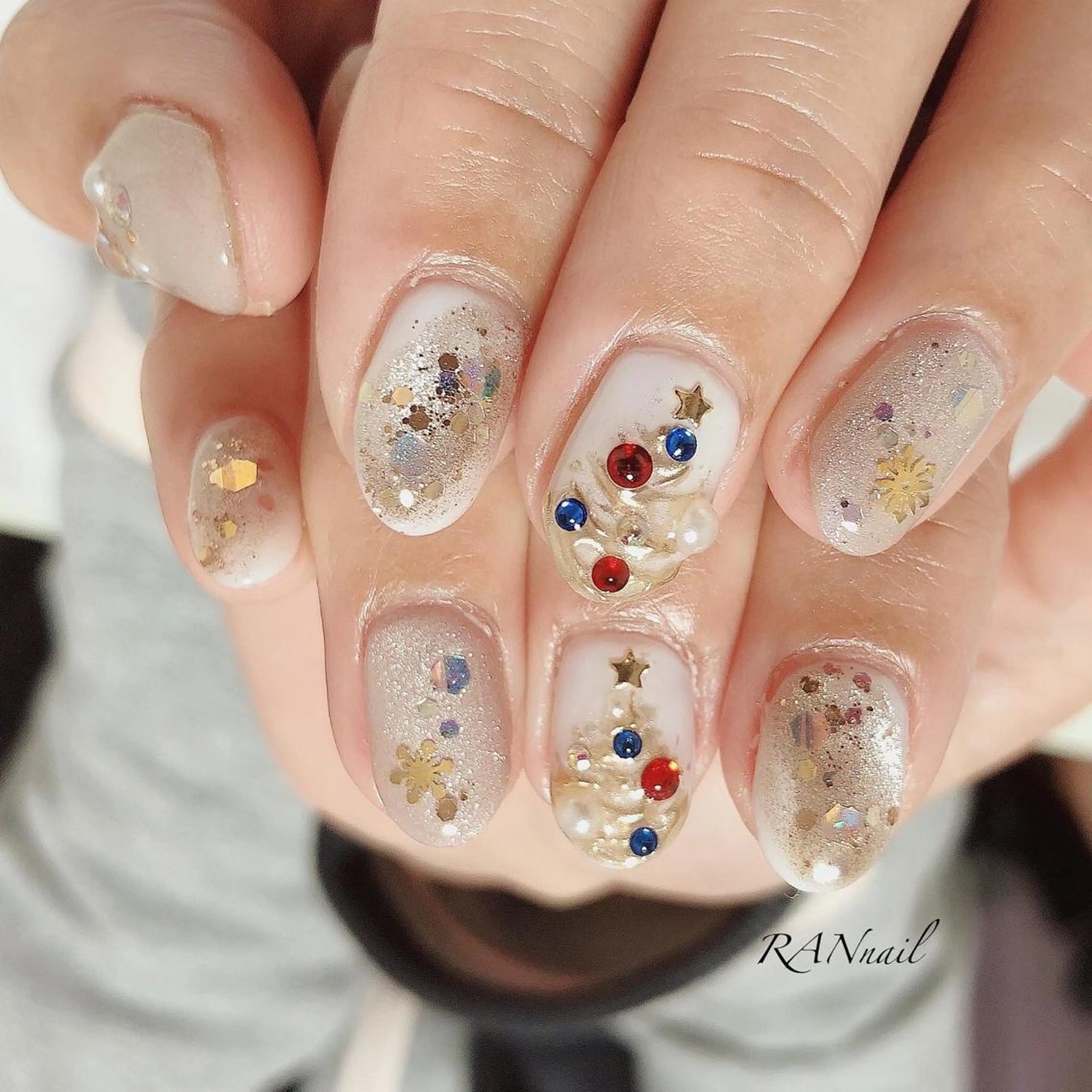 ネイル ジェルネイル キラキラネイル マグネットネイル ニュアンスネイル オフィスネイル RAN nailのネイルデザイン