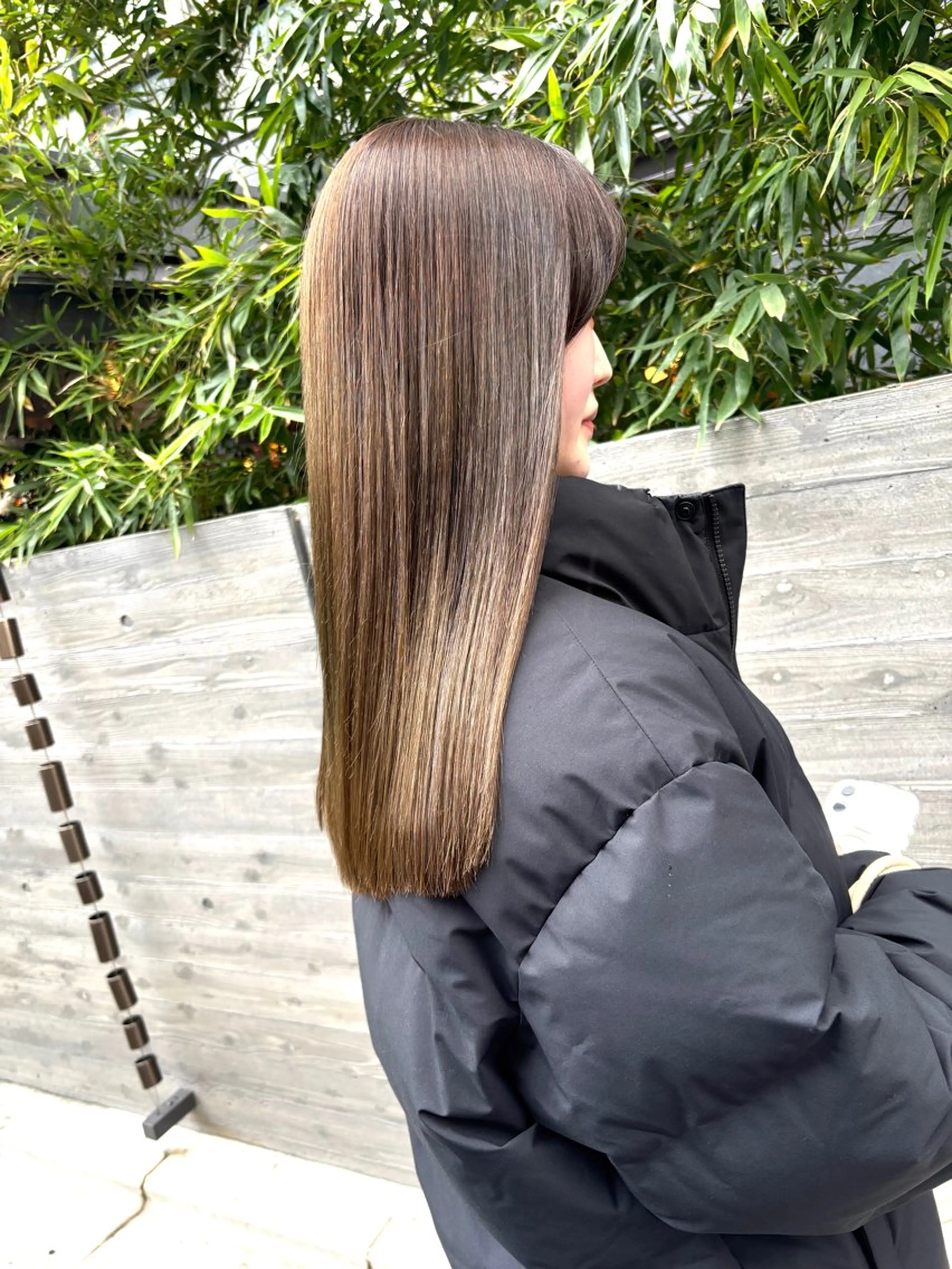 ロング カラー 髪質改善 縮毛矯正 トリートメント カット ヘアカラー トリートメント KINI 髪質改善＆艶髪のヘアスタイル