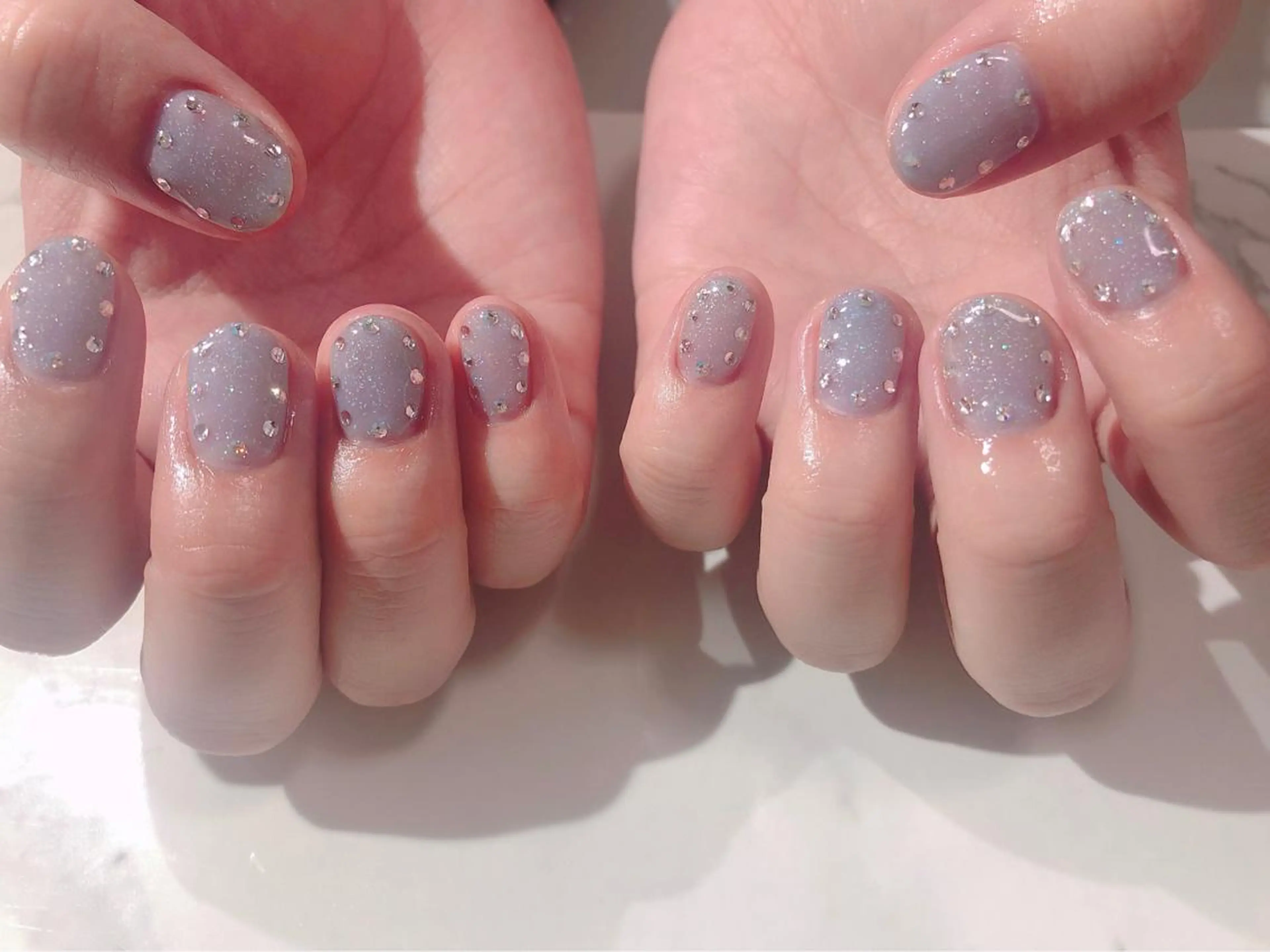 ネイル ジェルネイル ストーンネイル Regaro i.sのネイルデザイン