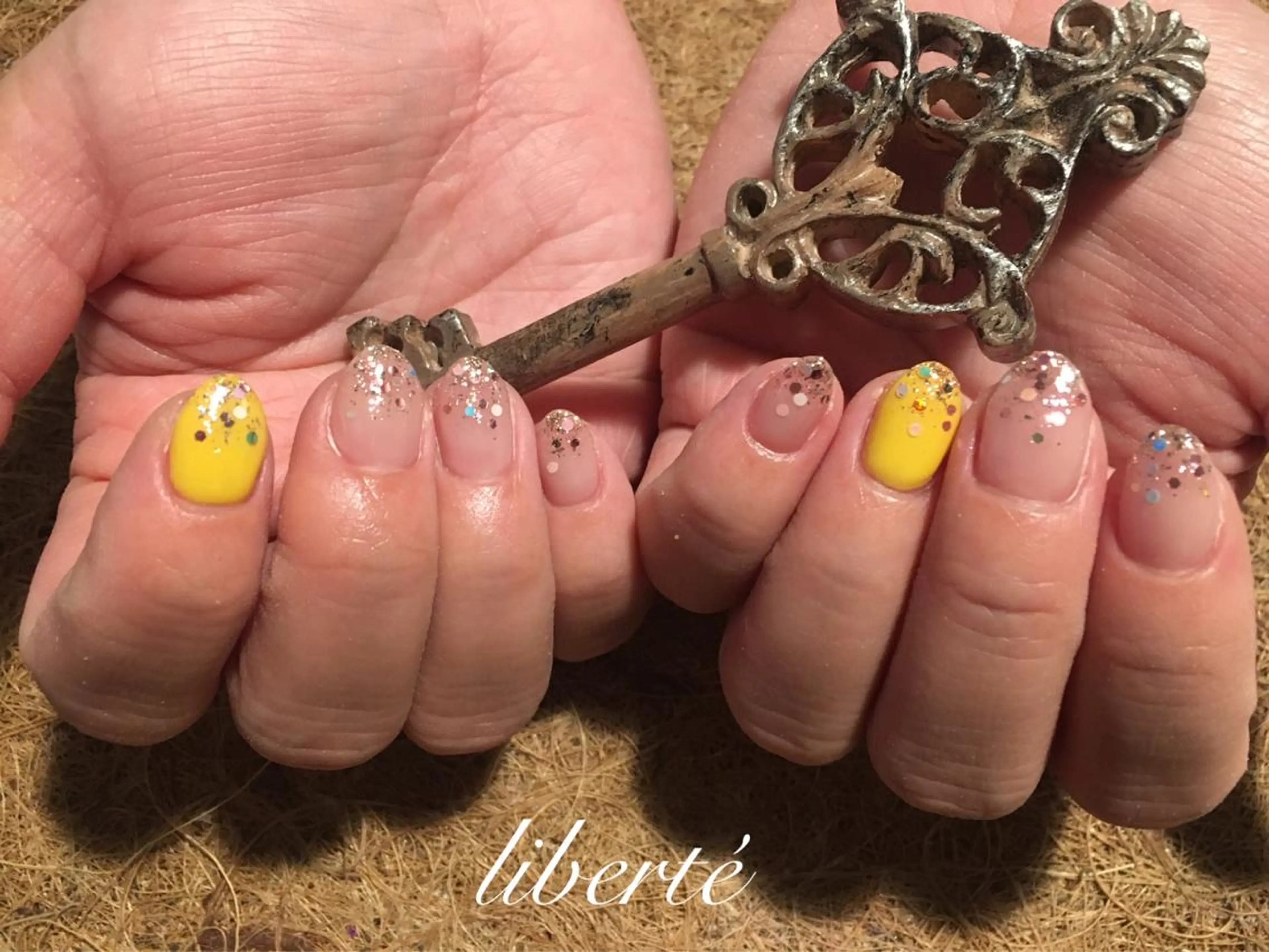 ネイル liberté (リベルテ)のネイルデザイン