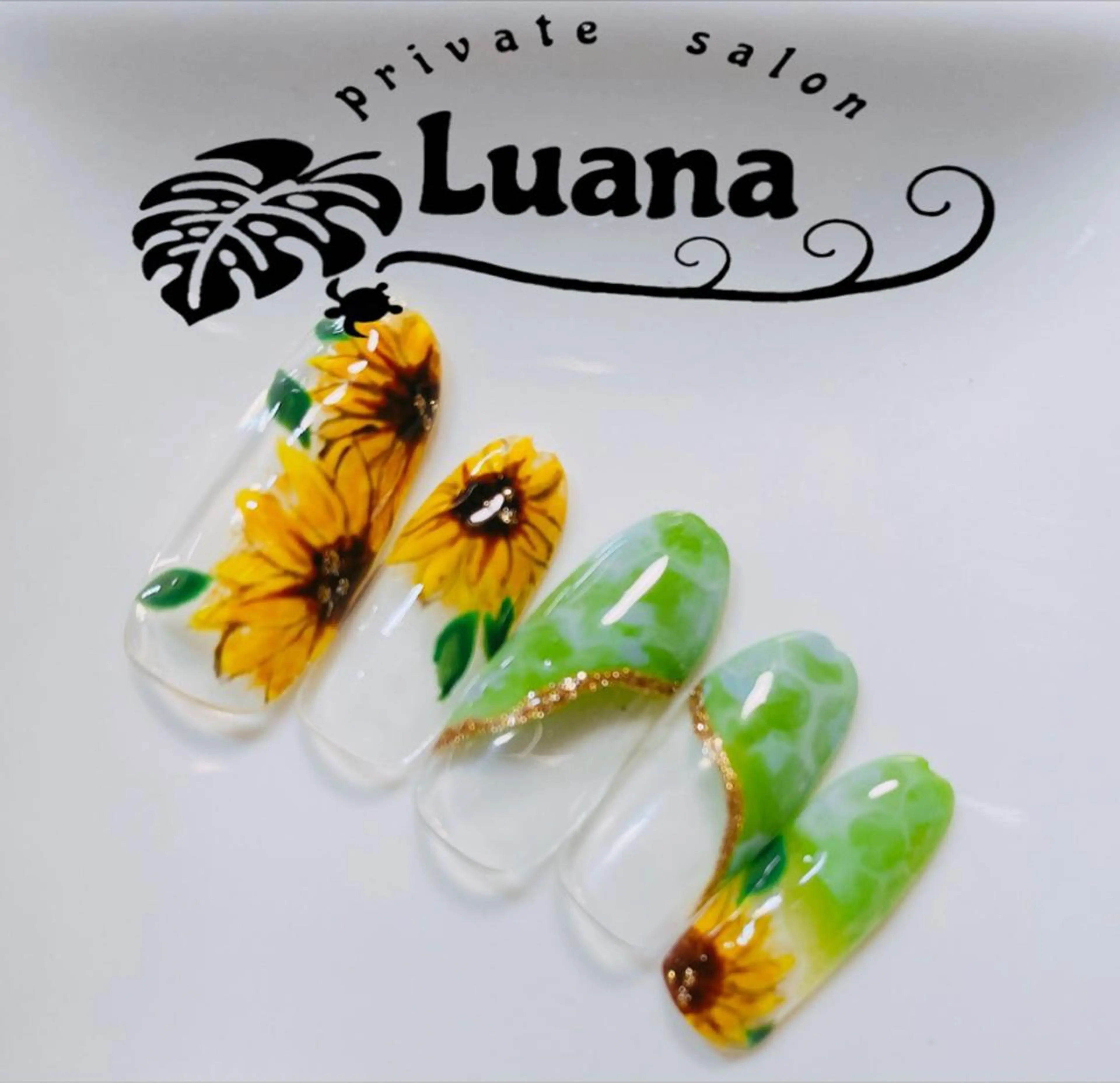 ネイル 自宅ネイルサロン ルアナのネイルデザイン