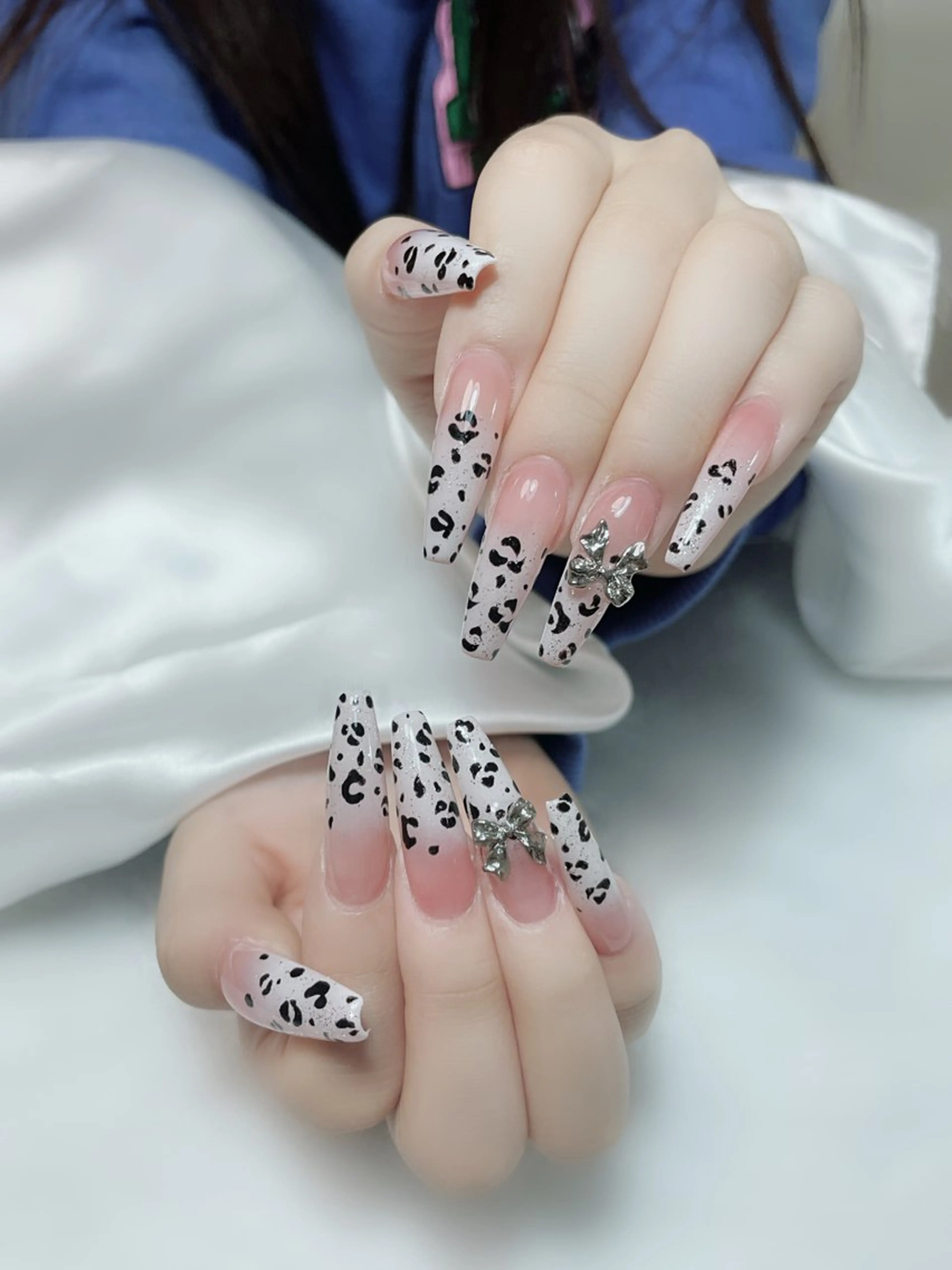 🍒🍒人気コースNO2チップ長さ出し10本持ち込みデザイン（パーツ､シール付け放題)《3D、特殊アートは含まれません》の写真