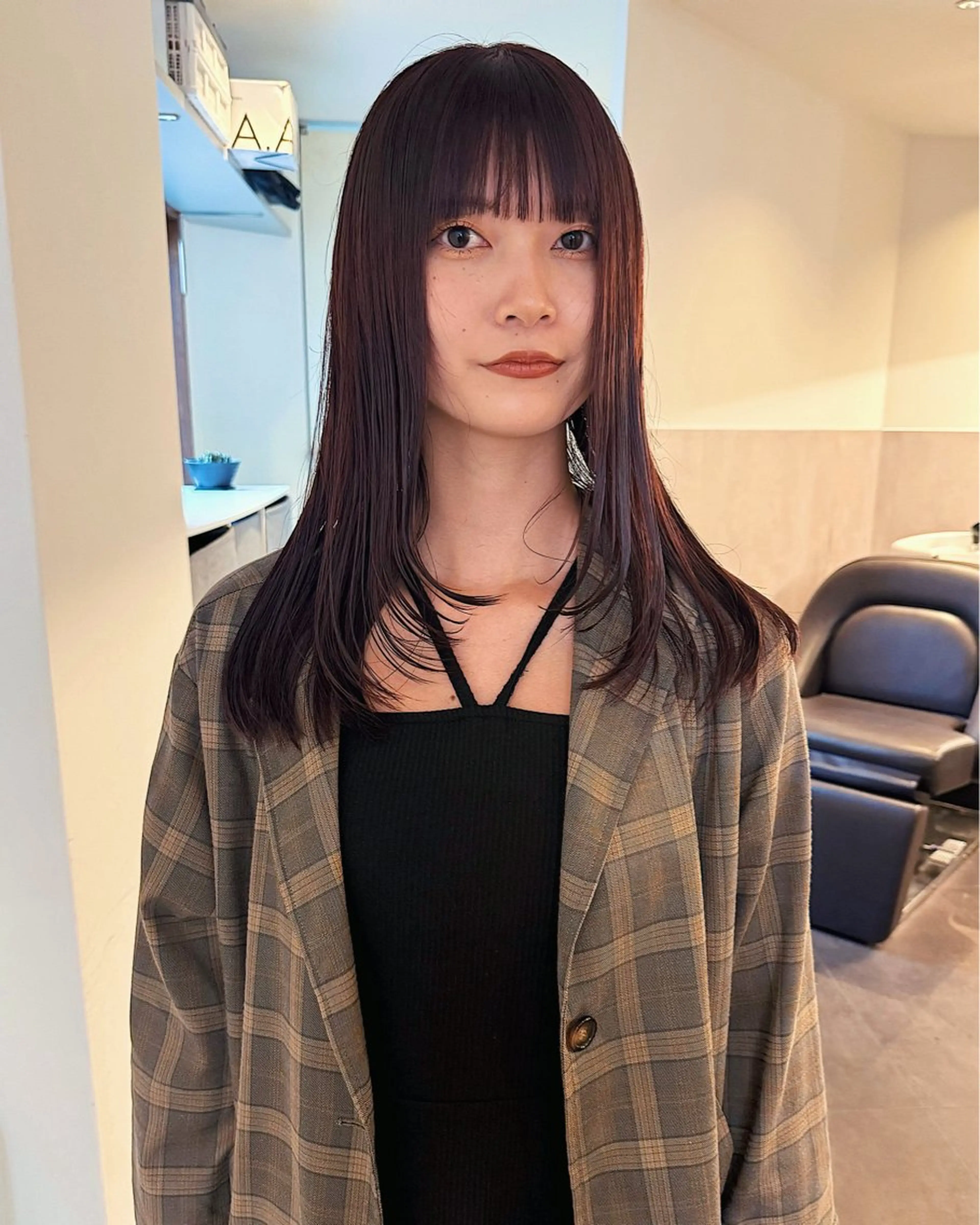 セミロング カラー ブラウンカラー レイヤーカット RAIMA ケアハイトーンのヘアスタイル