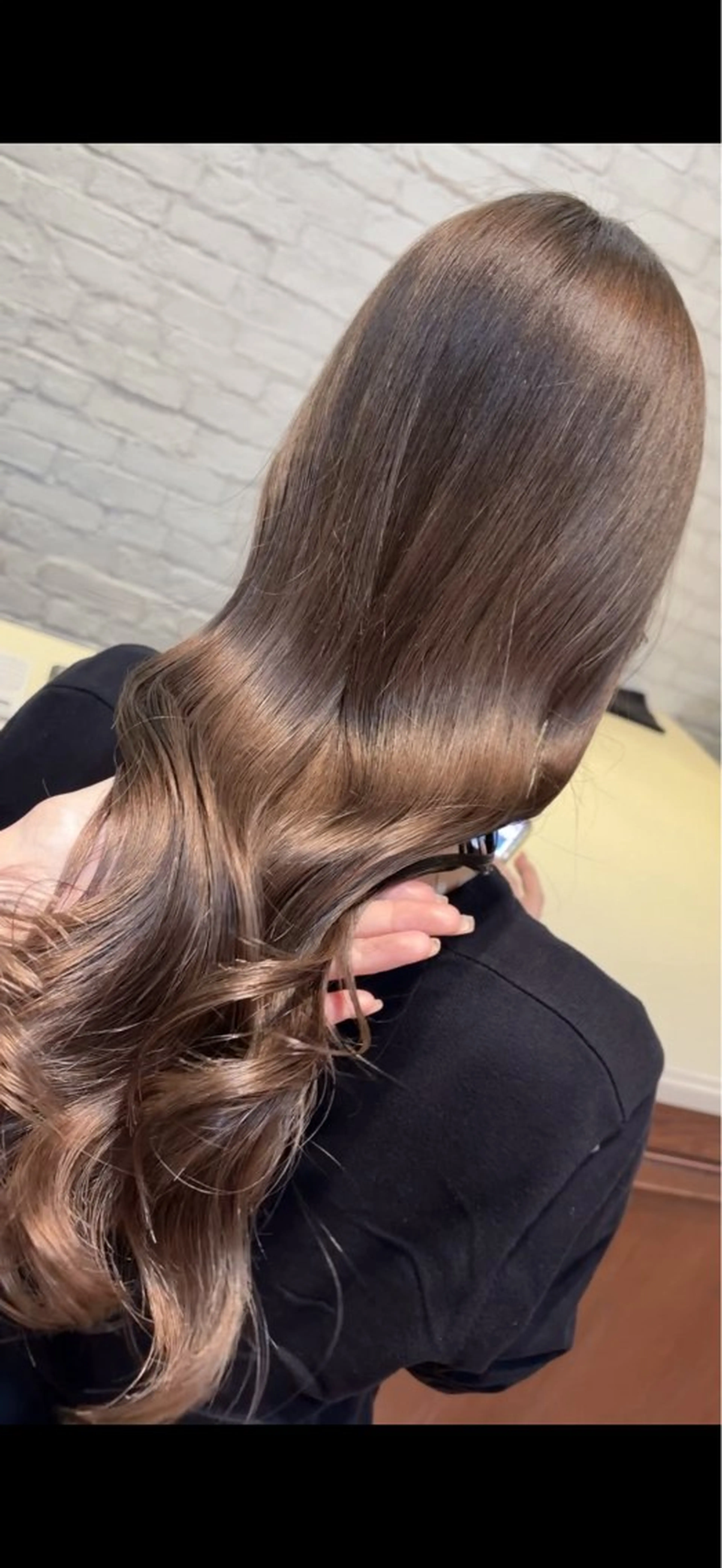 ロング カラー ベージュカラー カット ヘアカラー トリートメント ご新規様限定 透明感カラーKANAのヘアスタイル