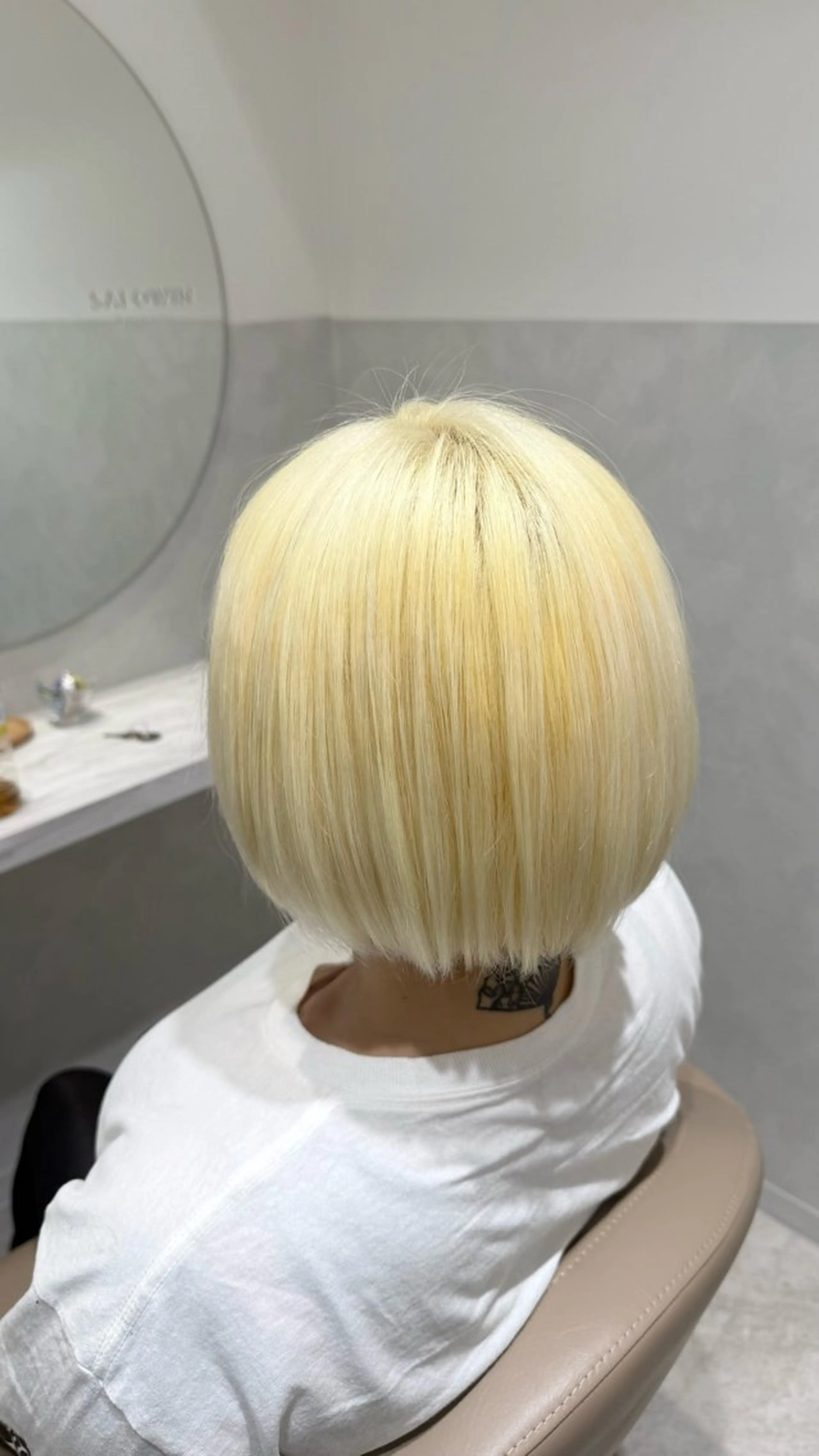 ショート カラー ブリーチ 抜きっぱなしブロンド ブロンド カット ヘアカラー 🌼デザインカラー 🌼kumicoのヘアスタイル