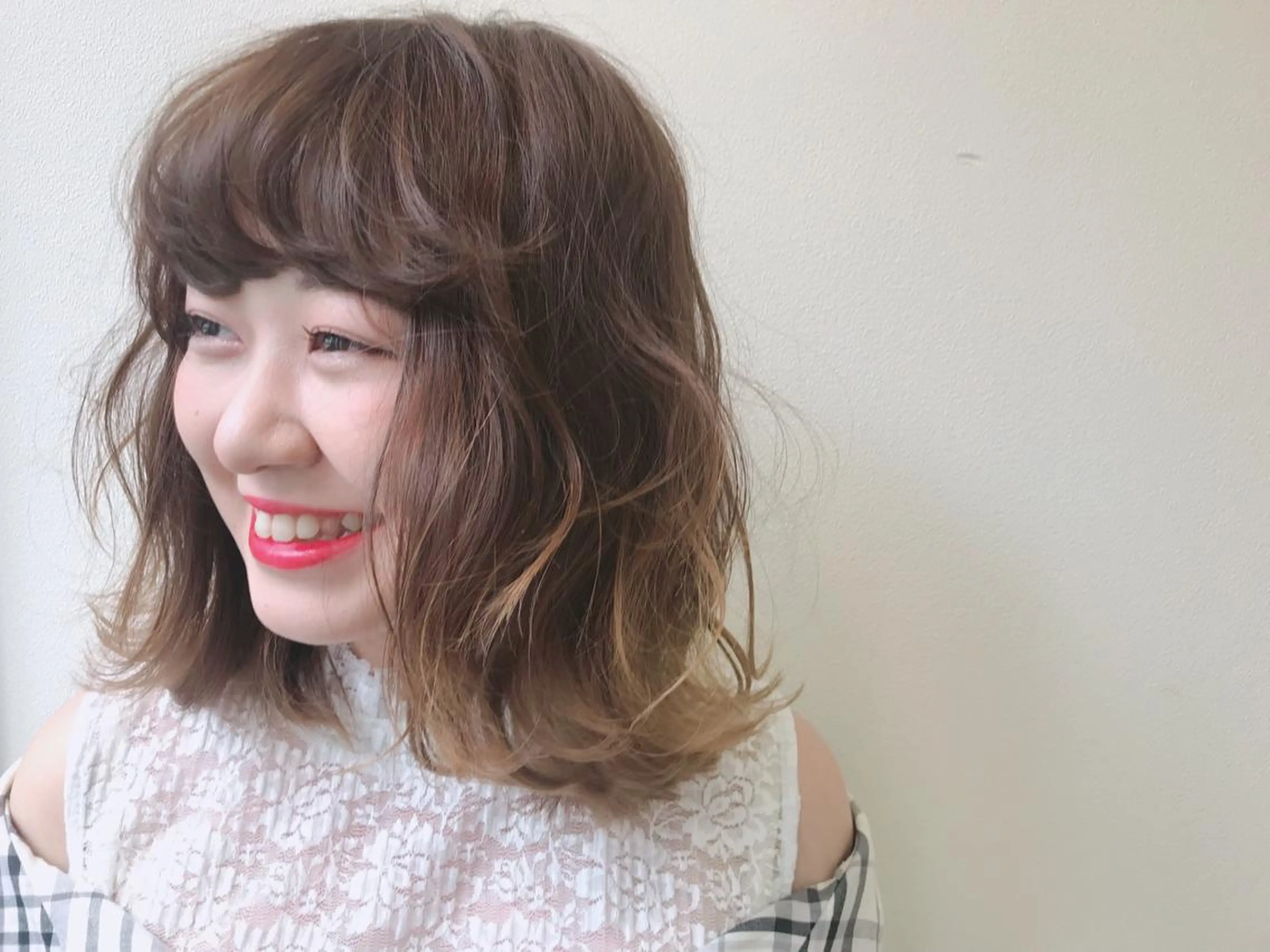 ショート カラー ヘアアレンジ シールエクステ✨️韓 国羽エクステ🪽和希のヘアスタイル