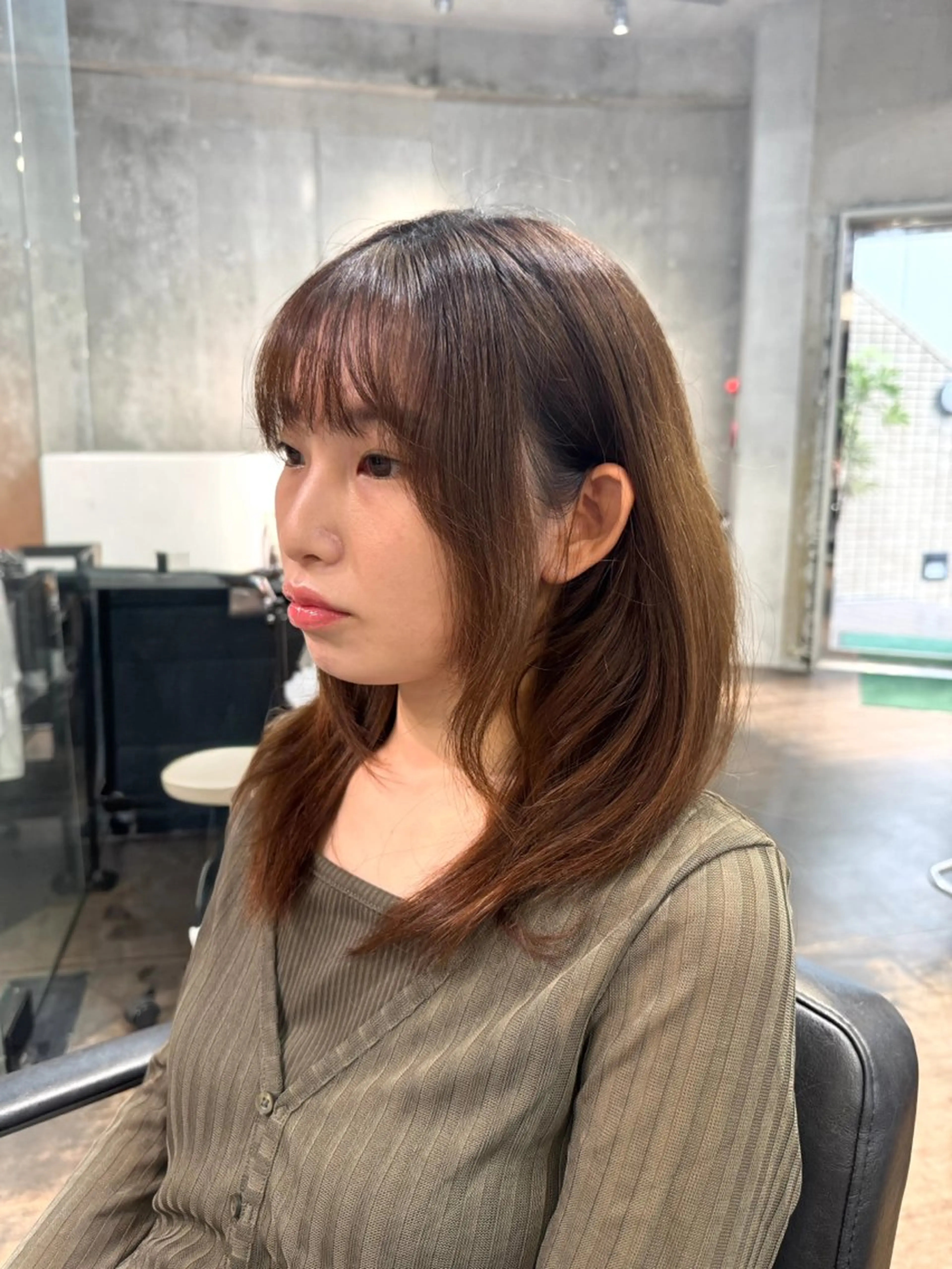 ミディアム レイヤー特化/小顔顔 周り/セノ/表参道のヘアスタイル