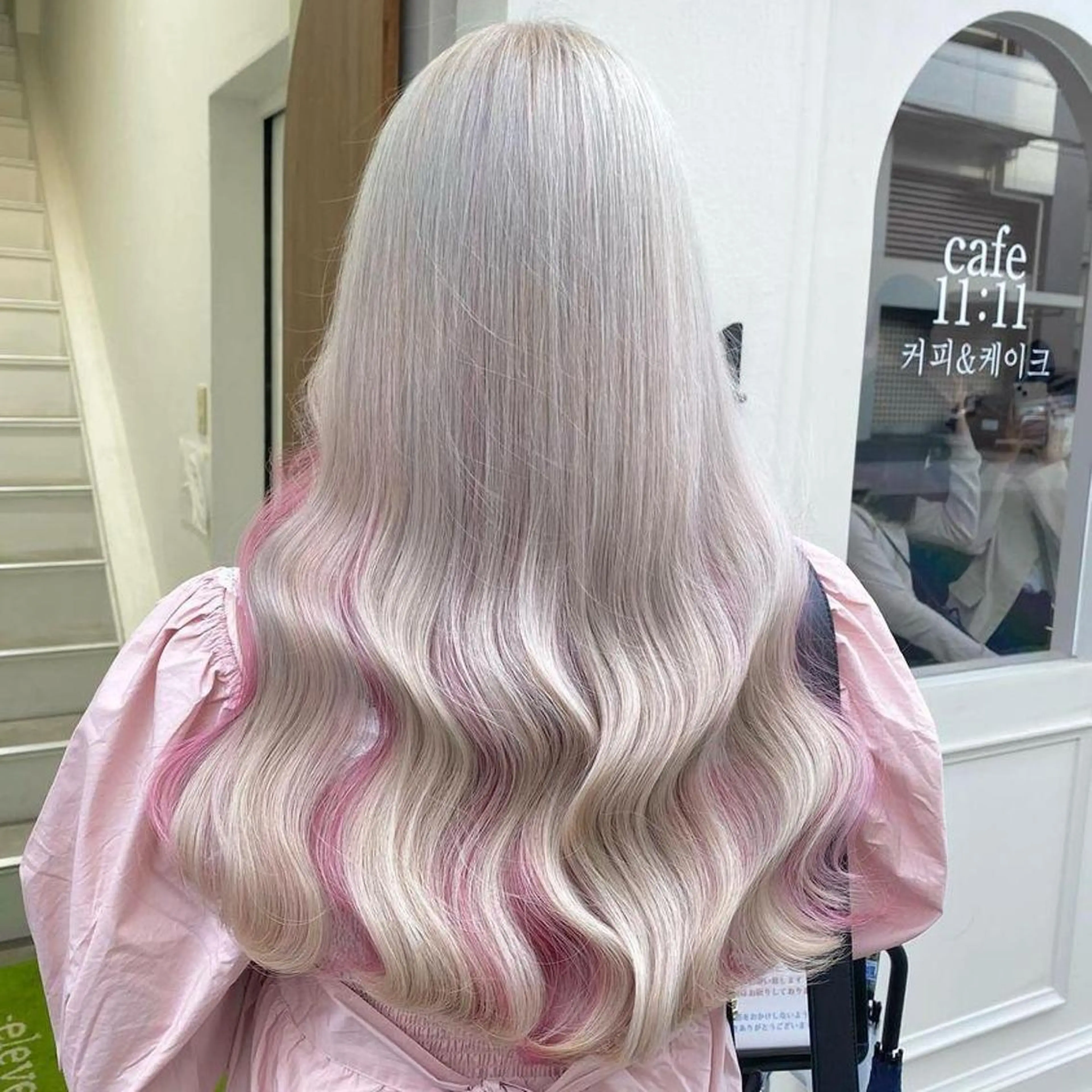 ロング カラー ピンクカラー シルバー ホワイトシルバー エクステ ORIKA 美容室のヘアスタイル