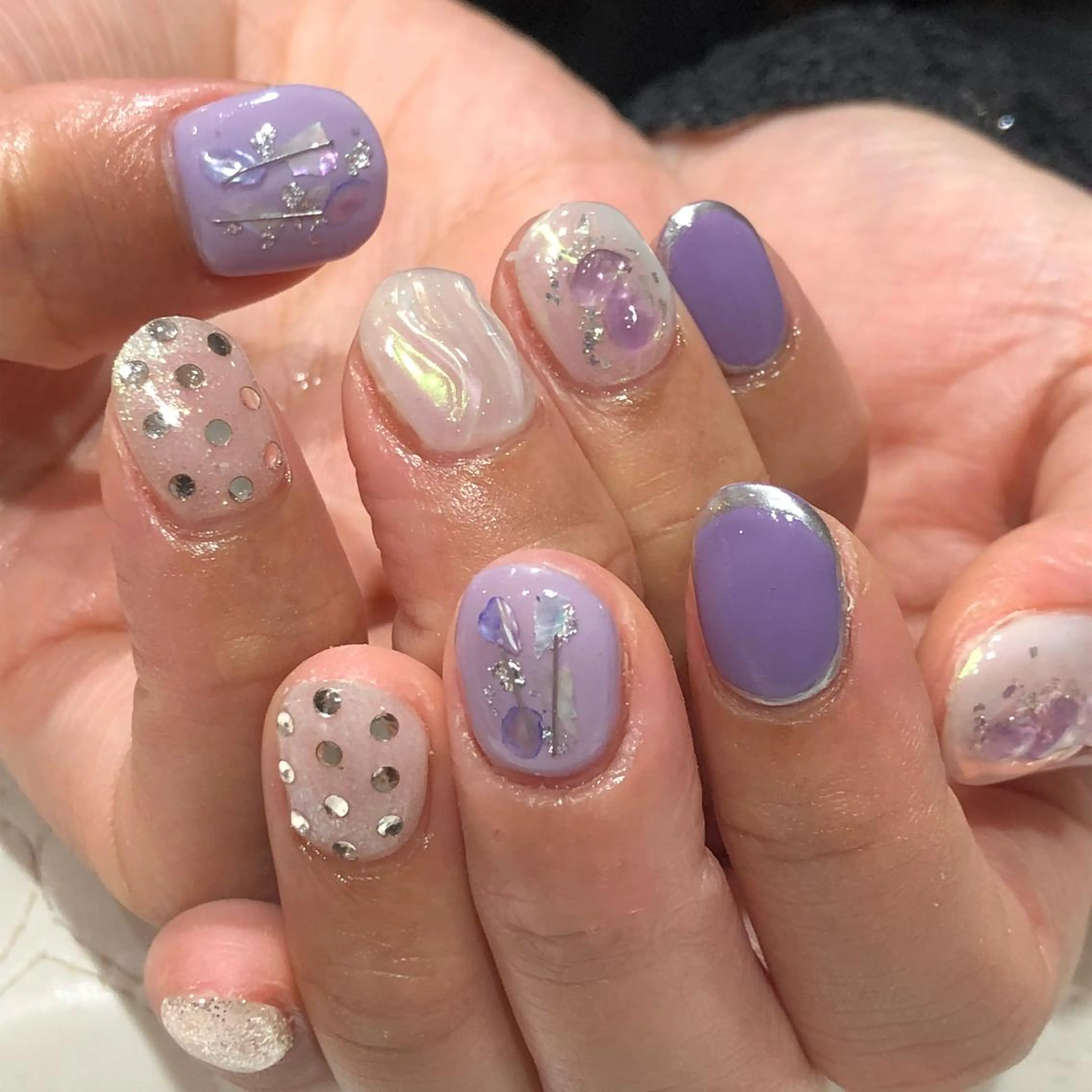 ネイル ハンドネイル Nest 三田のマツエク・マツパデザイン