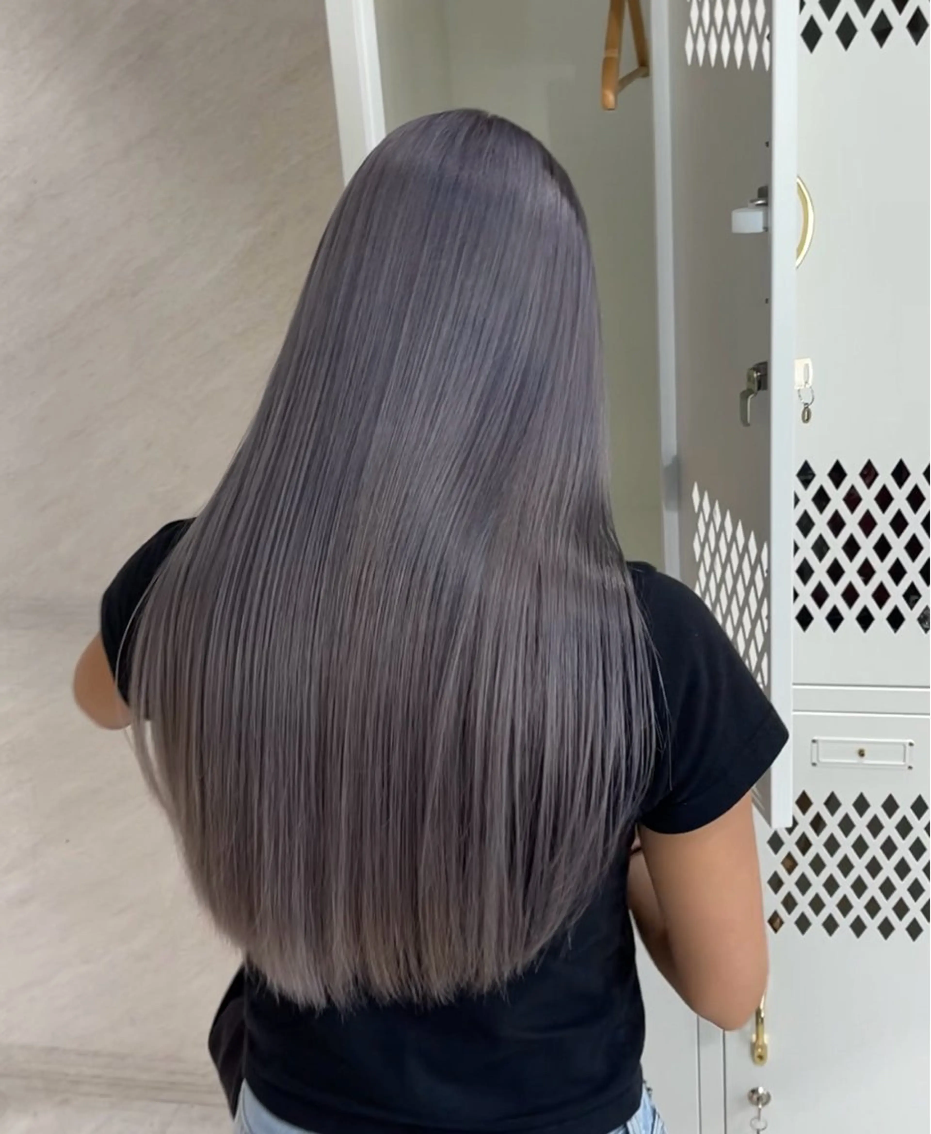 ロング カラー ラベンダーカラー シルバー ヘアカラー トリートメント ヘアセット 🩵ボブ/レイヤー /髪質改善🩵のヘアスタイル