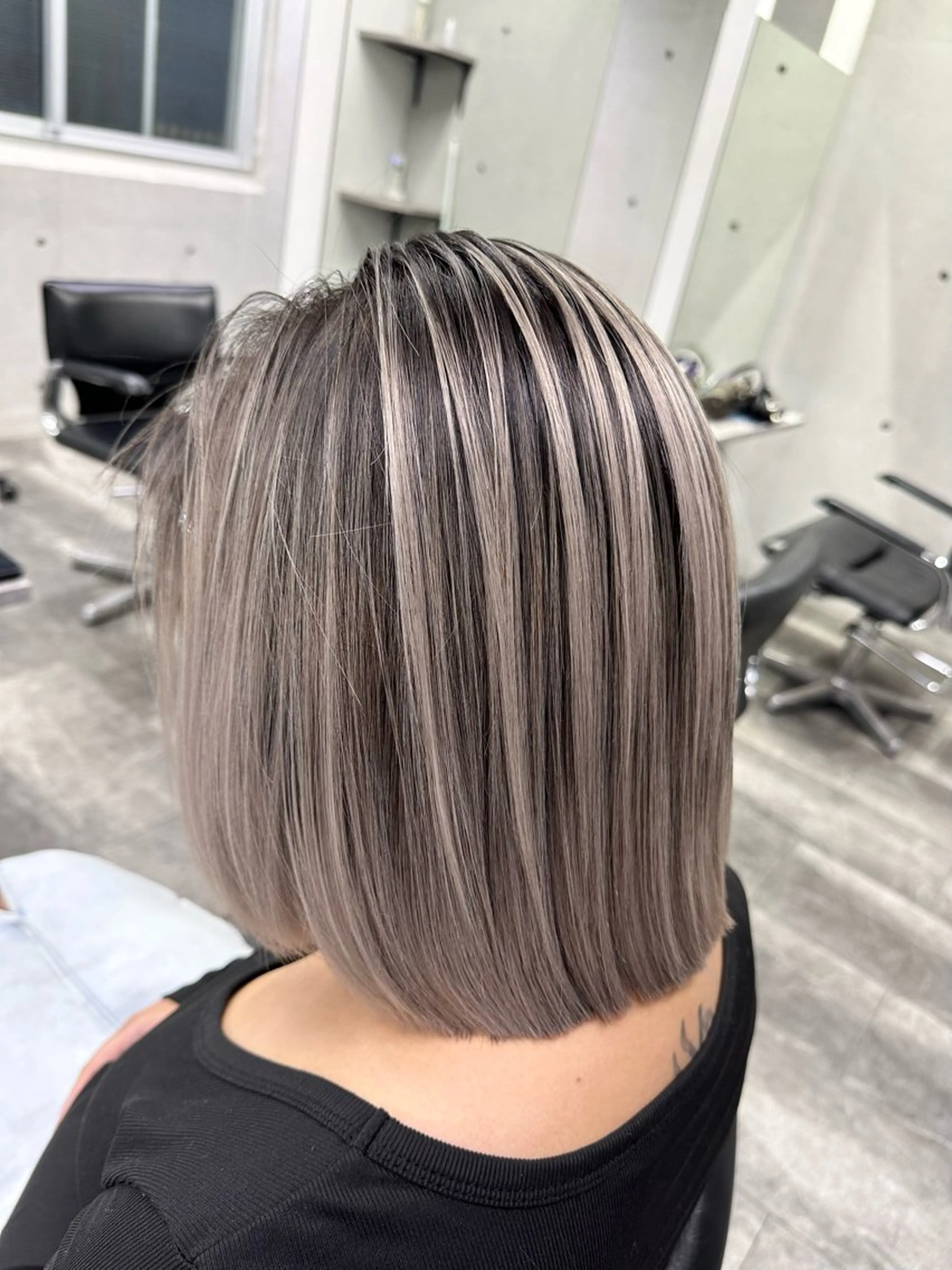 ショート カラー りょうへい/ 全頭ブリーチ/渋谷のヘアスタイル