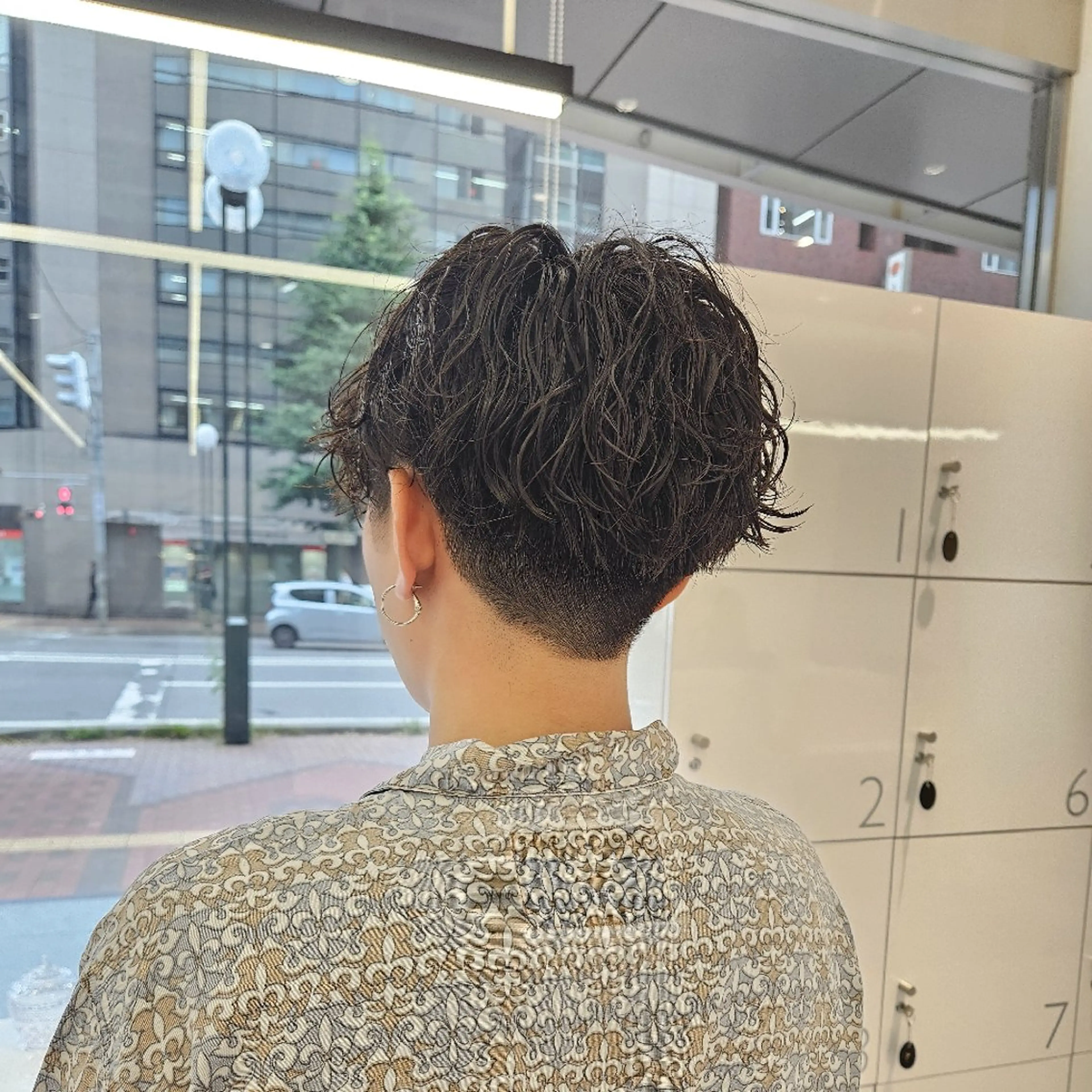 メンズ センターパート マッシュ メンズパーマ 波巻きパーマ カット パーマ 竹内 実咲のヘアスタイル