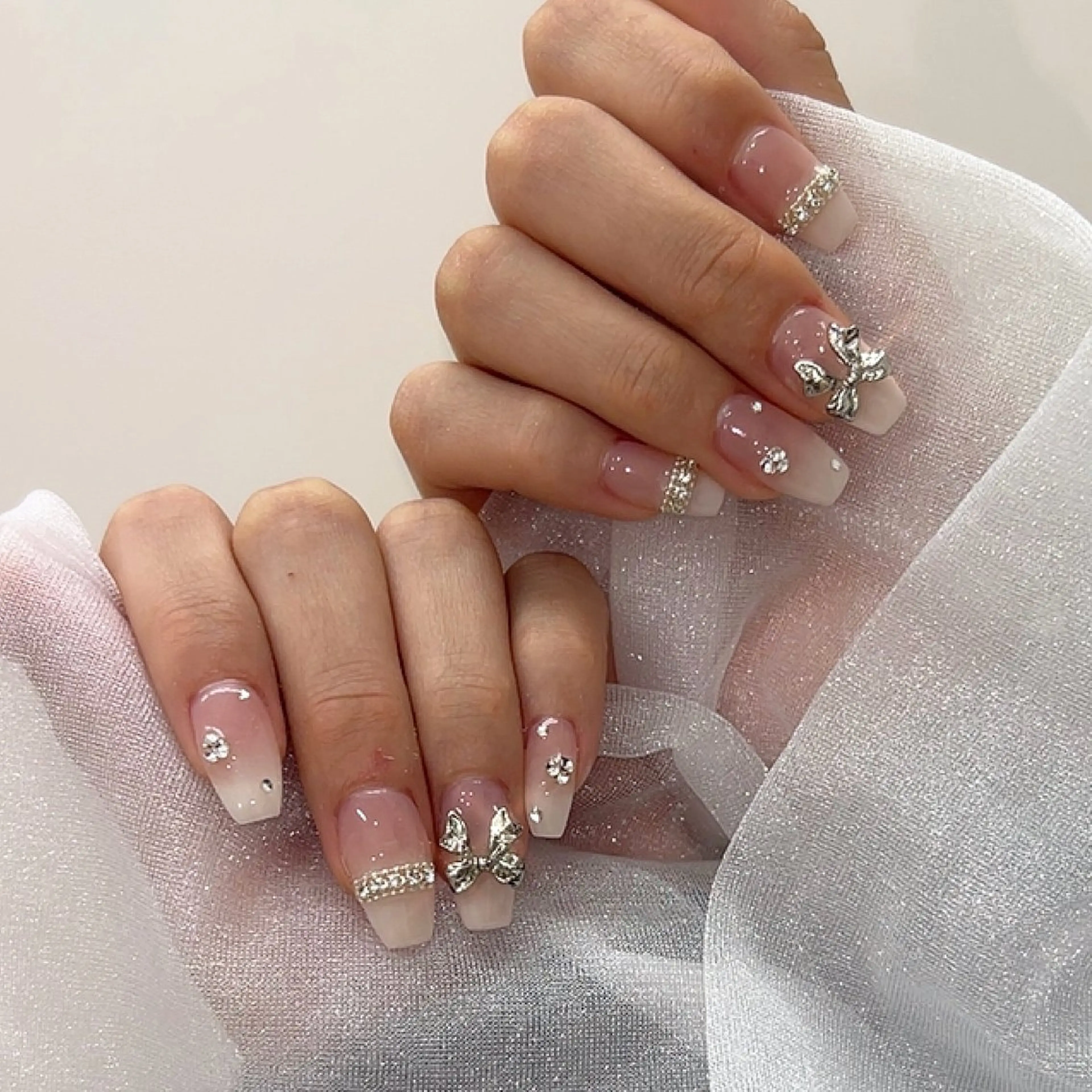 ネイル ハンドネイル . Natsumiのネイルデザイン