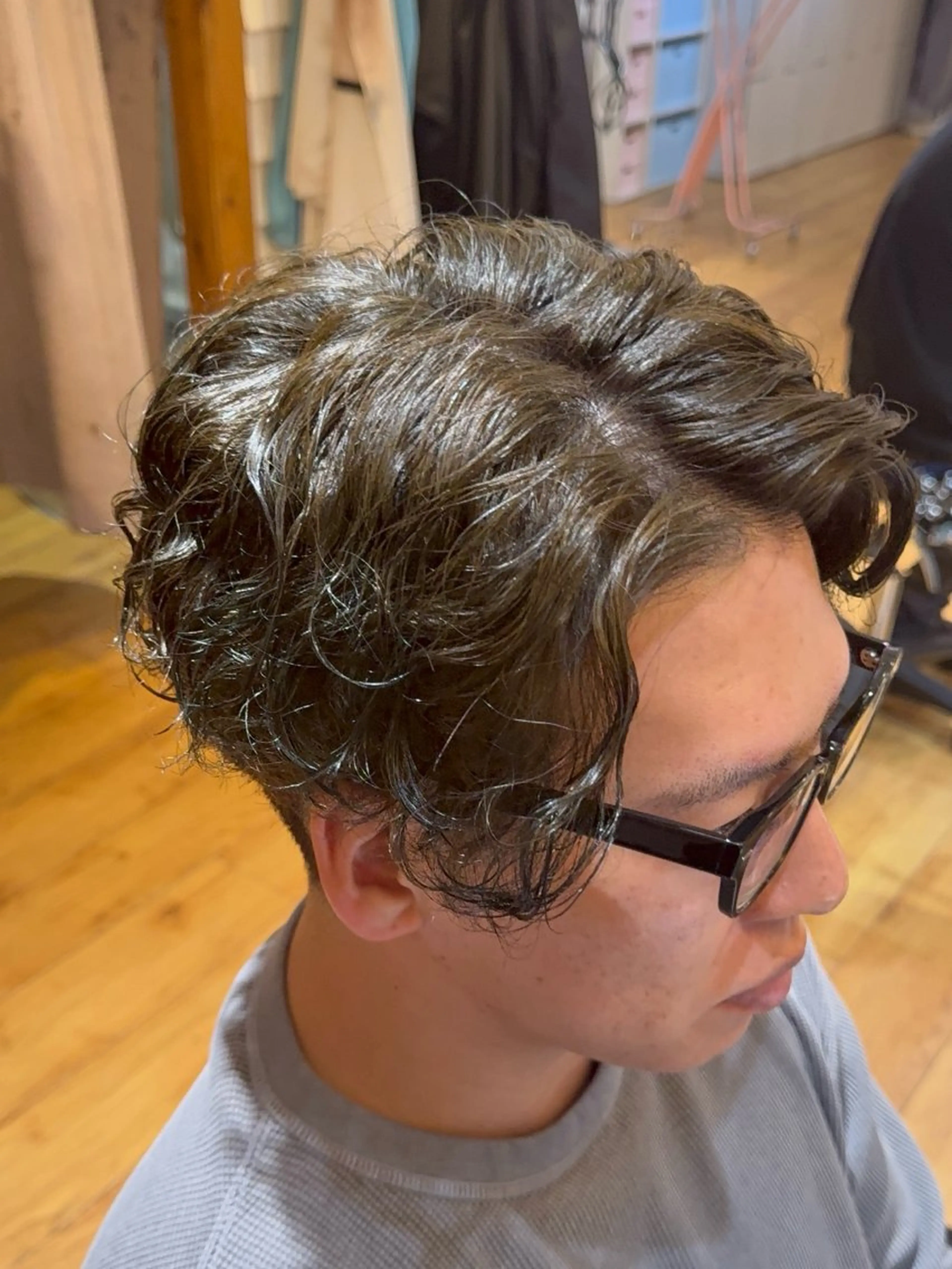 ショート カラー パーマ メンズ カット ヘアカラー 関 彩花のヘアスタイル