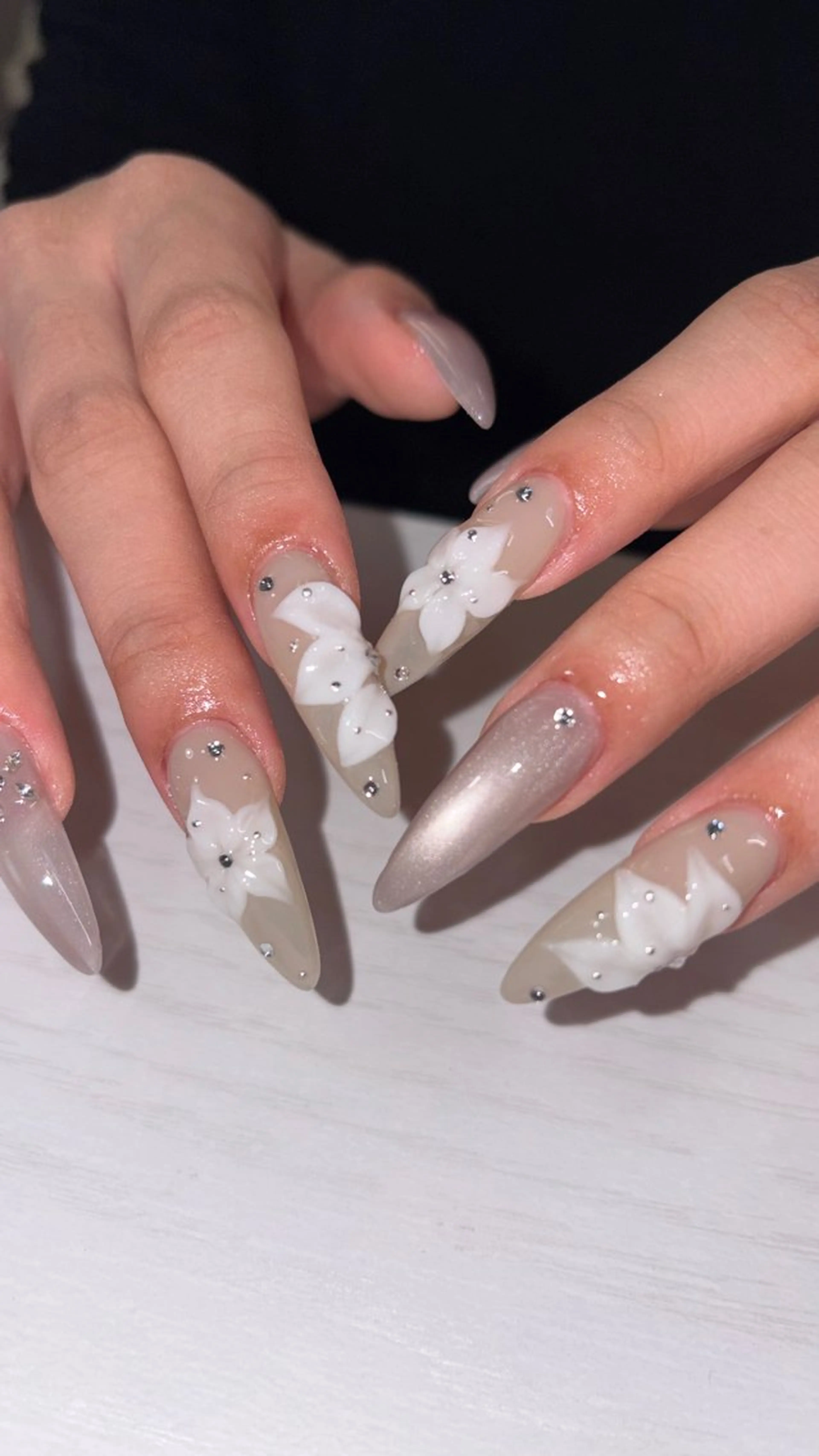 ネイル フラワーネイル ハンドネイル ⟡.·coco⟡.· 4月予約受付中のネイルデザイン