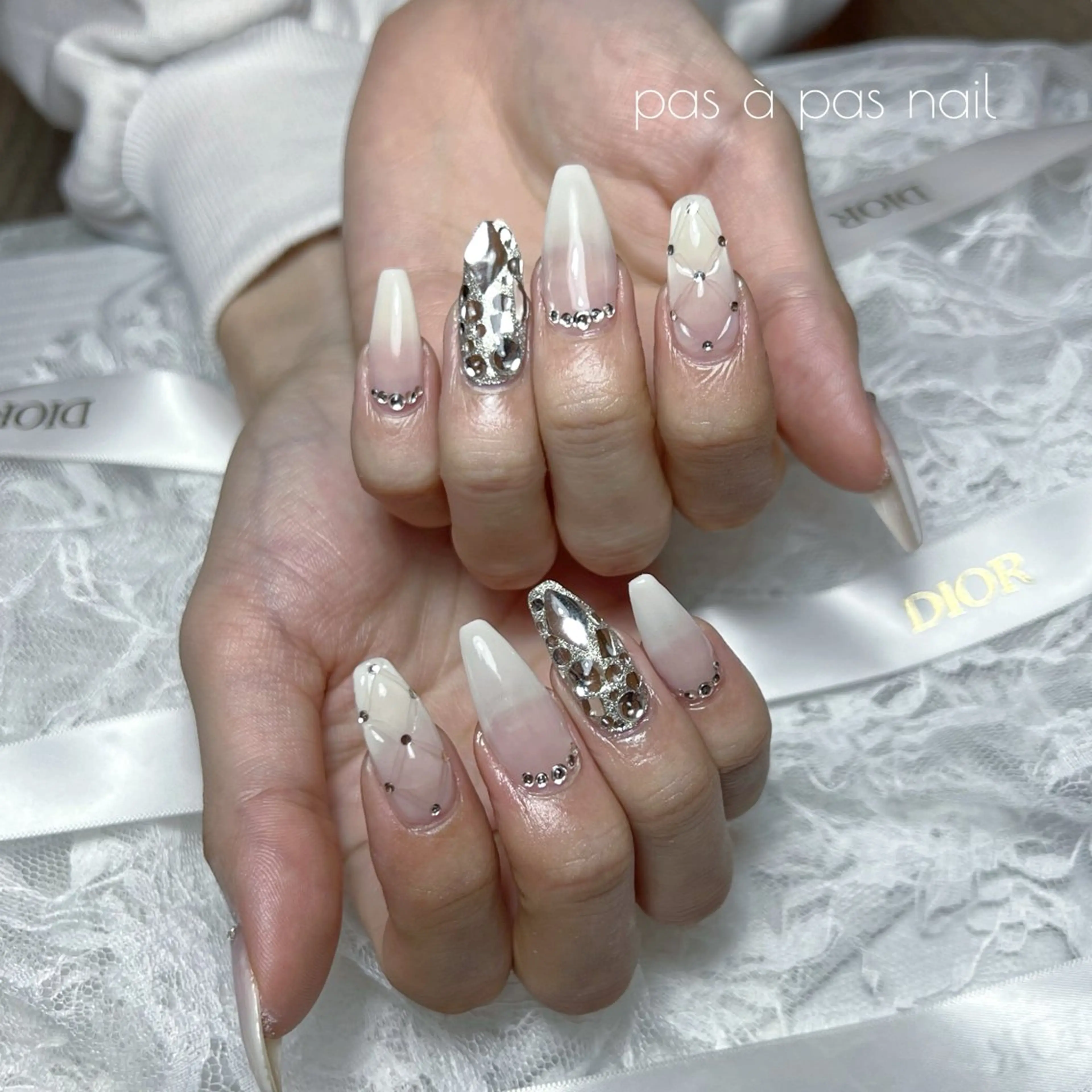 ネイル miku 🦋nailのネイルデザイン