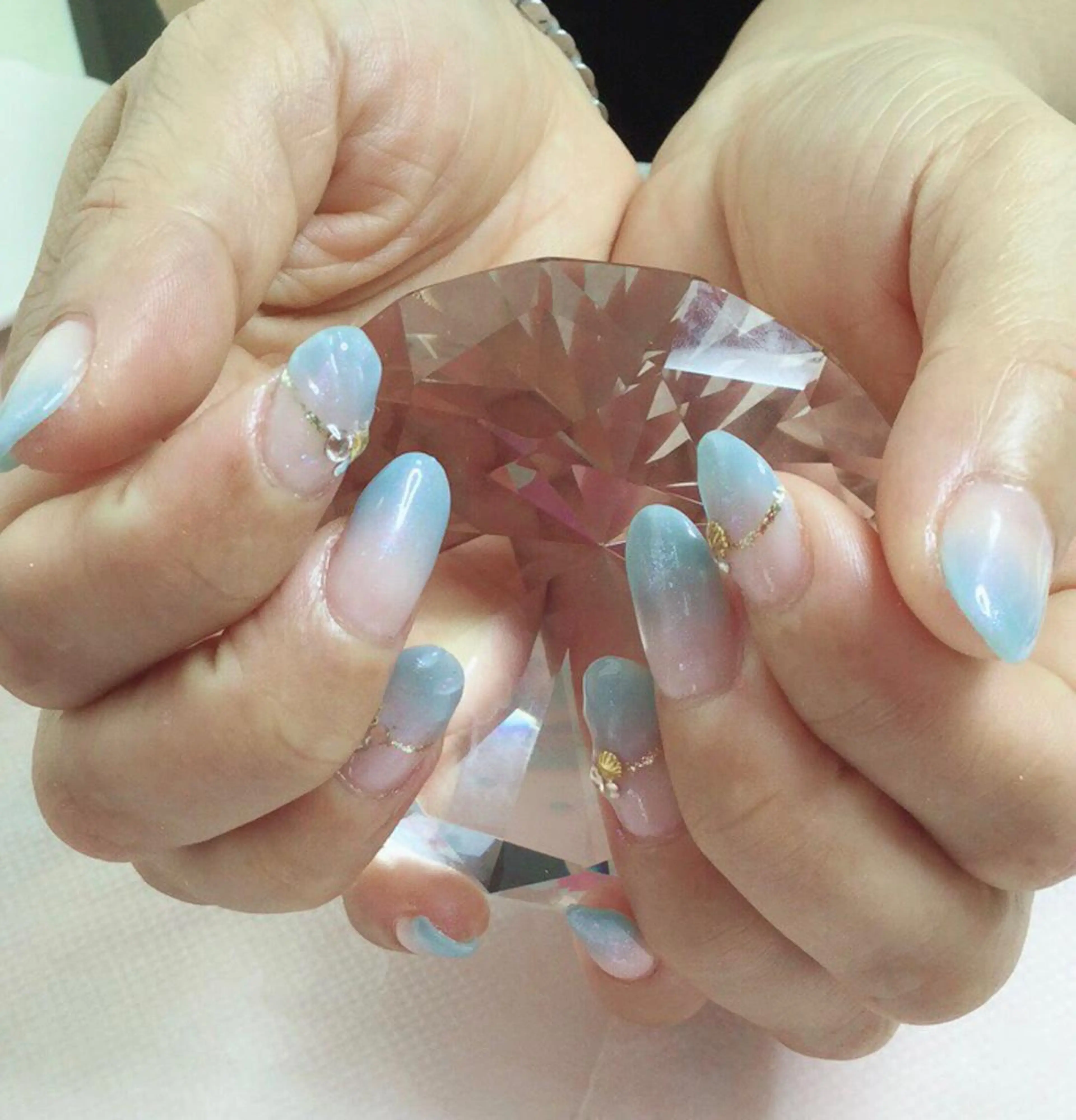 ネイル アートネイル グラデーション 片平 恭子のマツエク・マツパデザイン