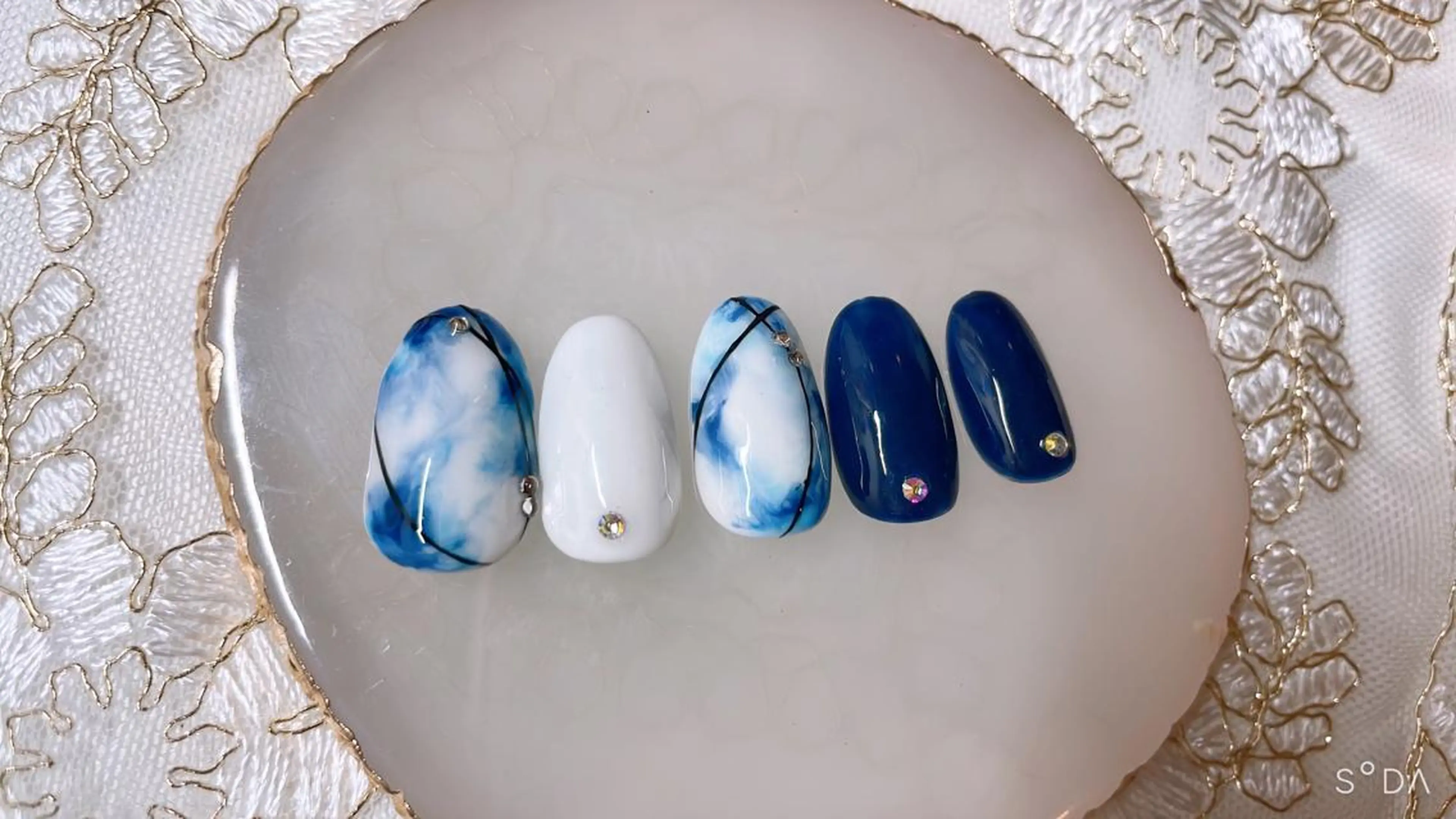 ネイル アートネイル Nallsalon Plaisirbeauty所属・Plaisir beautyのネイルデザイン