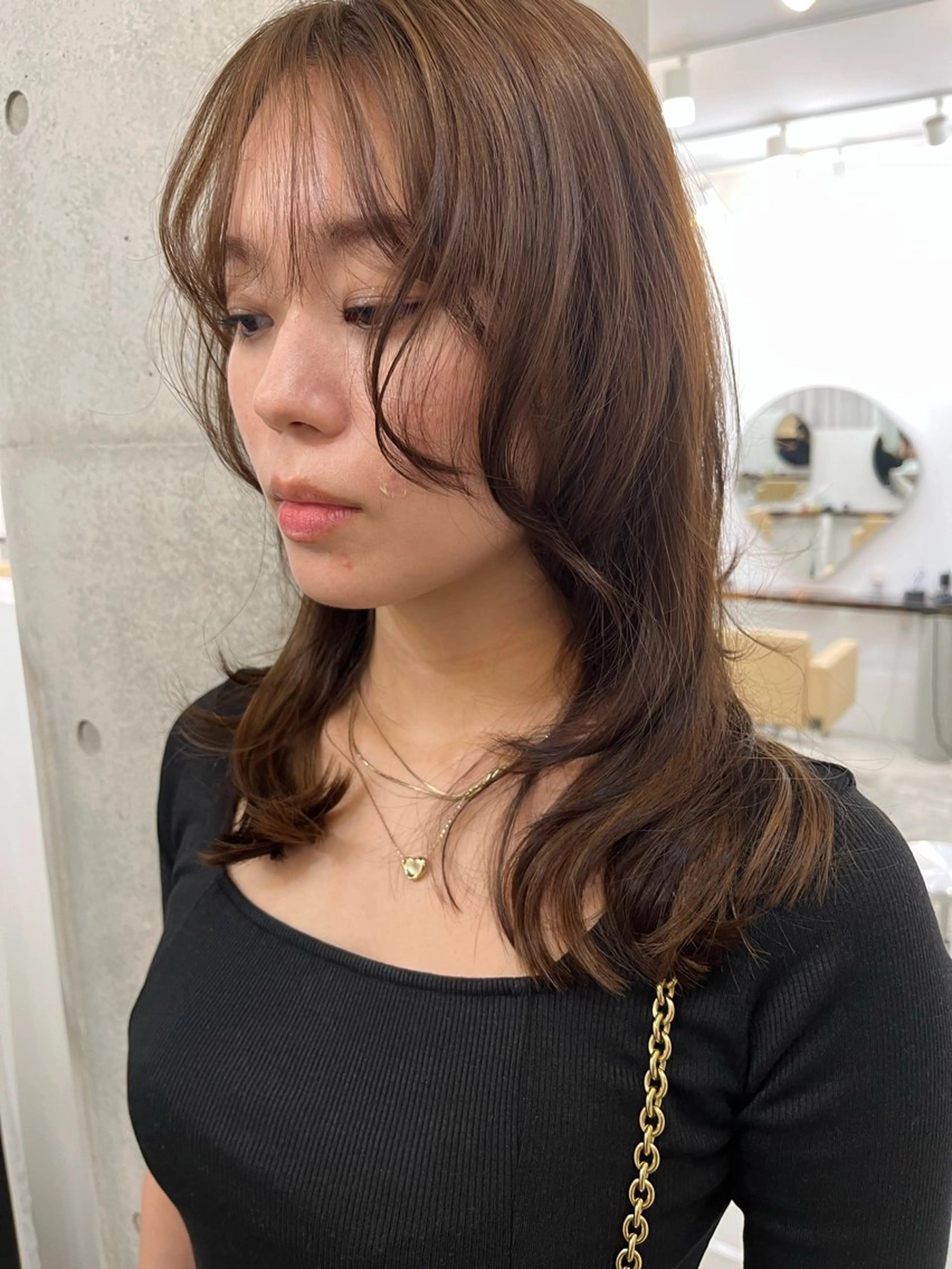 ミディアム カラー レイヤーカット ミヤギ リュウキのヘアスタイル