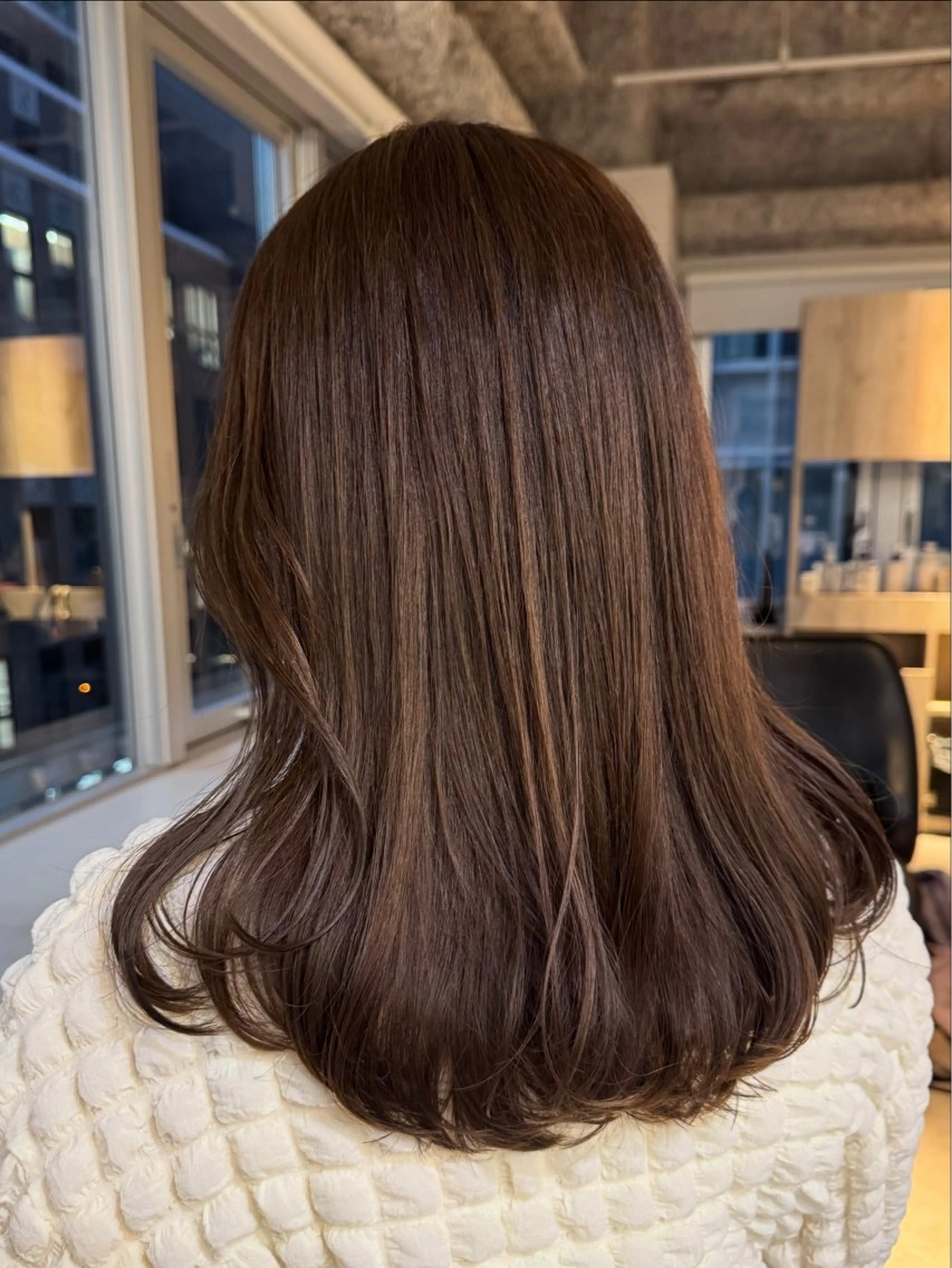 セミロング カット ヘアカラー トリートメント まほ／レイヤーカット /透明感カラーのヘアスタイル