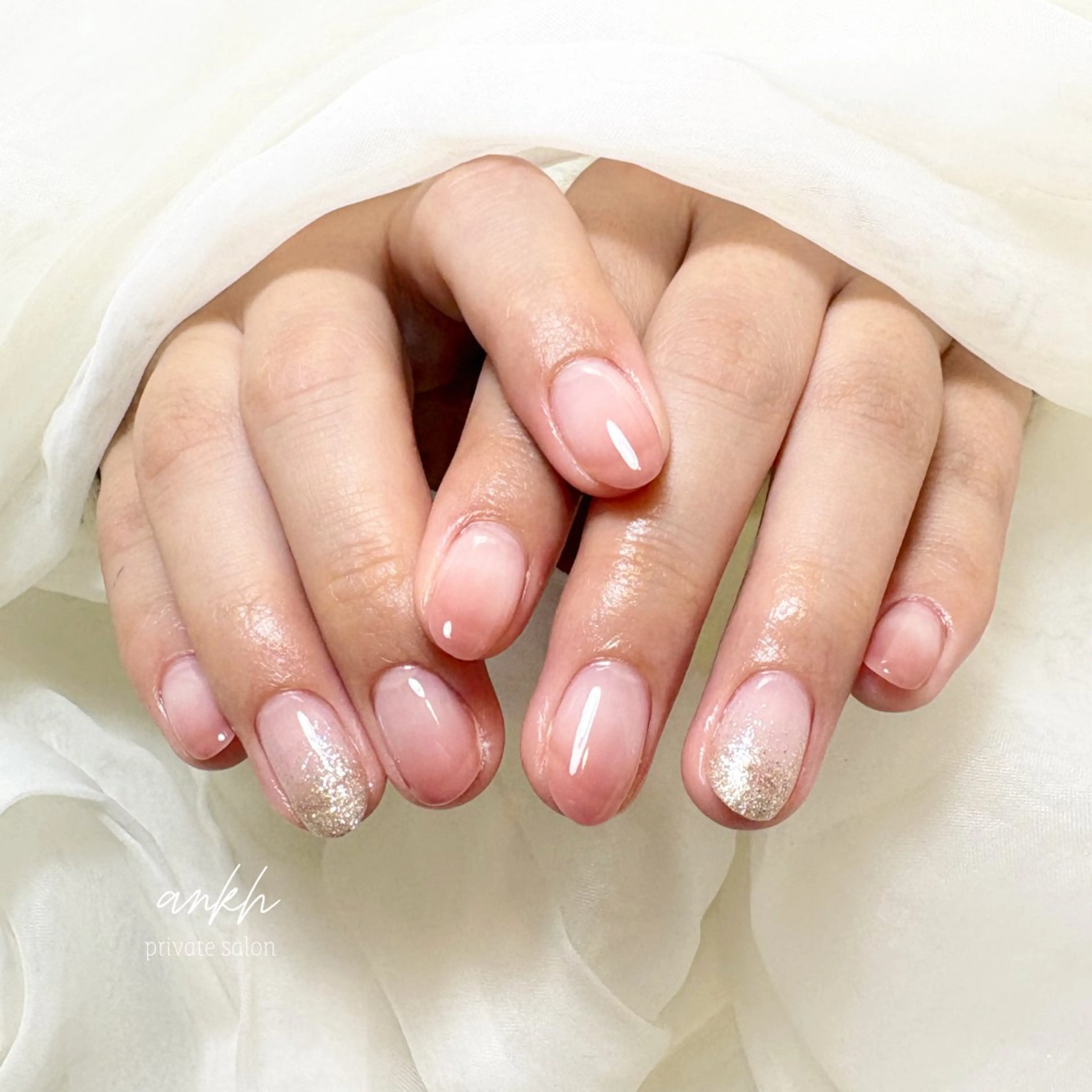 ネイル グラデーション オフィスネイル ankh. Minaのネイルデザイン