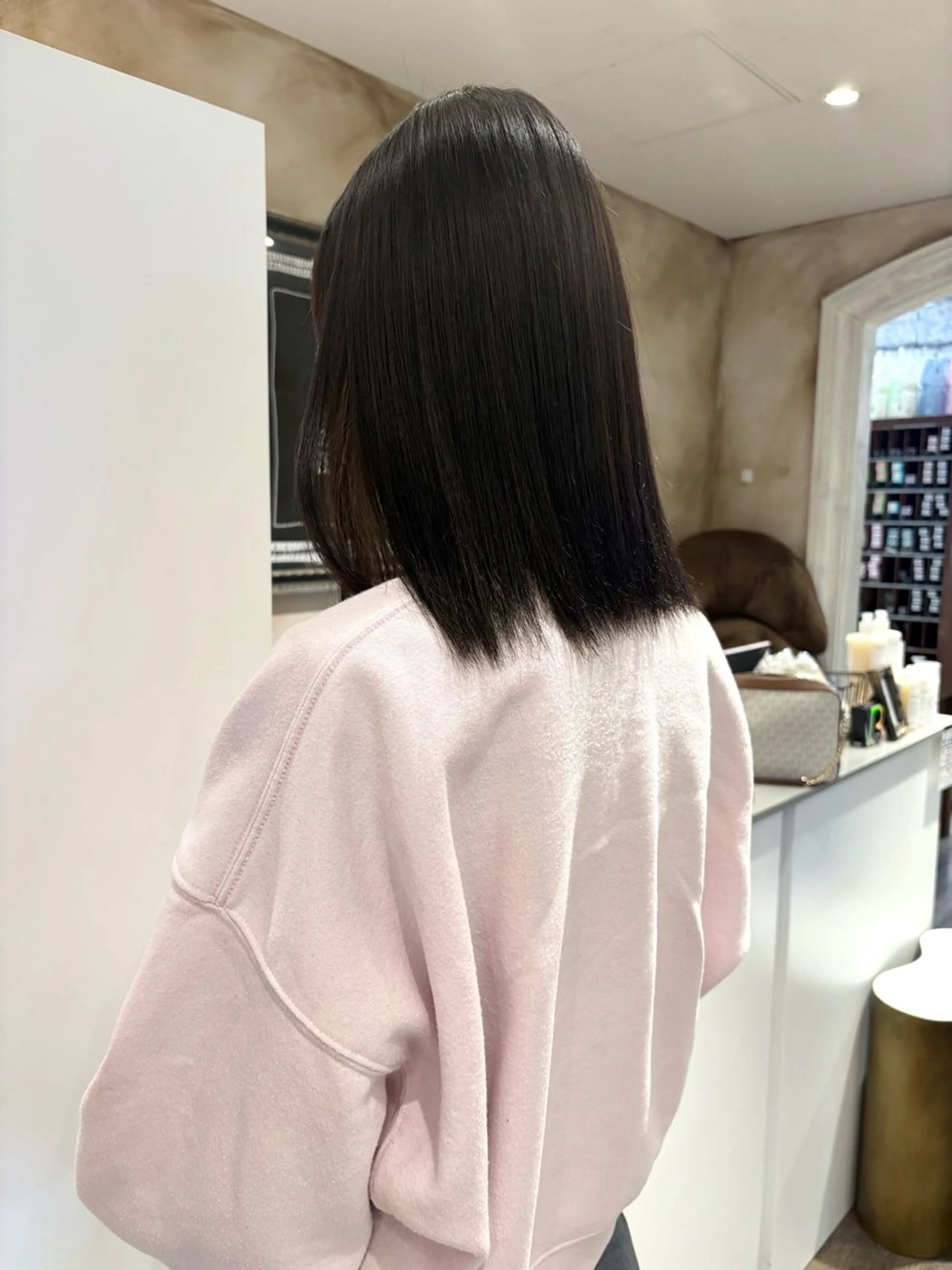 セミロング lot Kanau ハイトーン／デザインのヘアスタイル