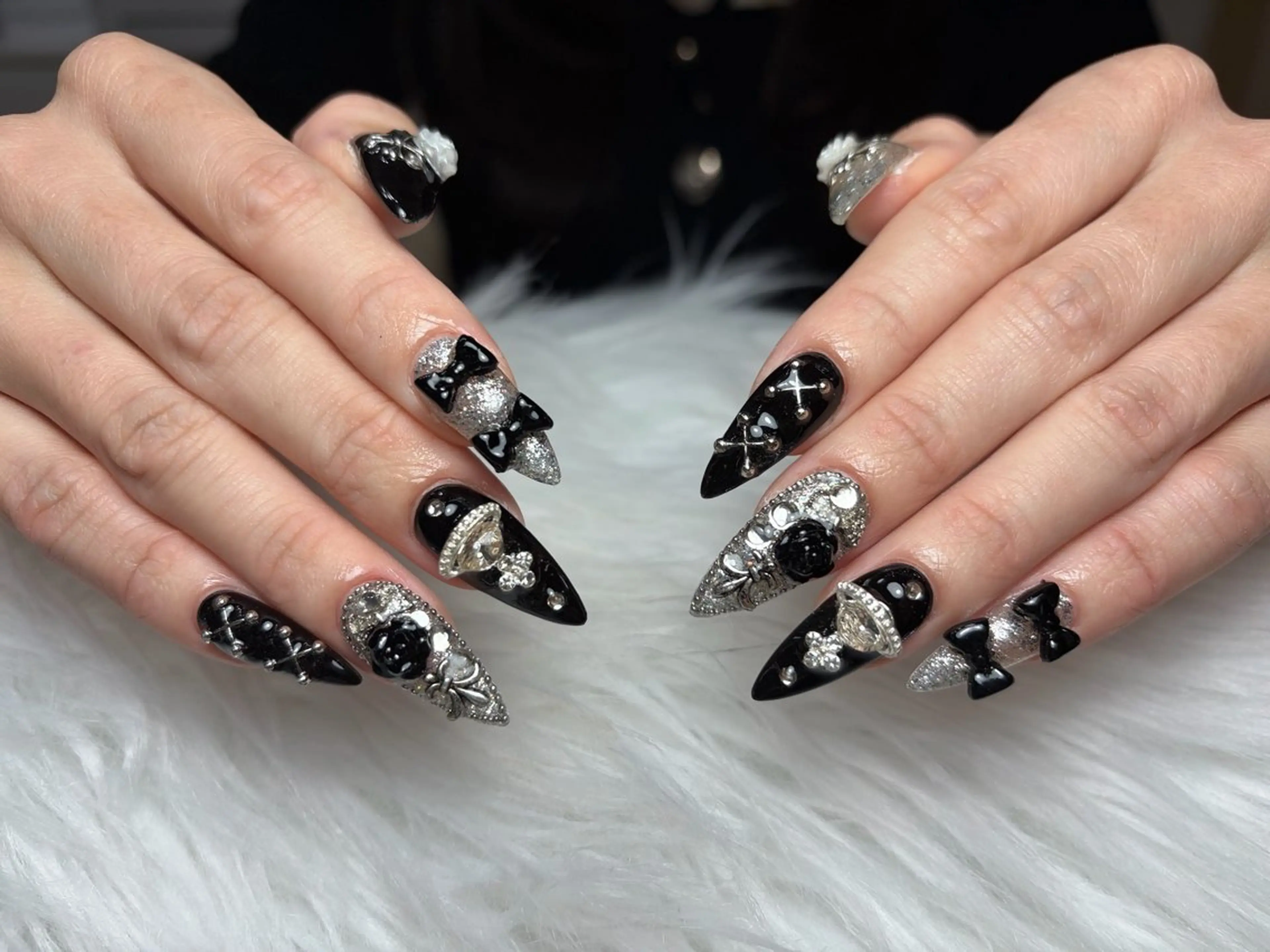 ネイル アートネイル 長さ出し ジェルネイル マグネットネイル ニュアンスネイル ハンドネイル Cloudy Chan Nailのネイルデザイン