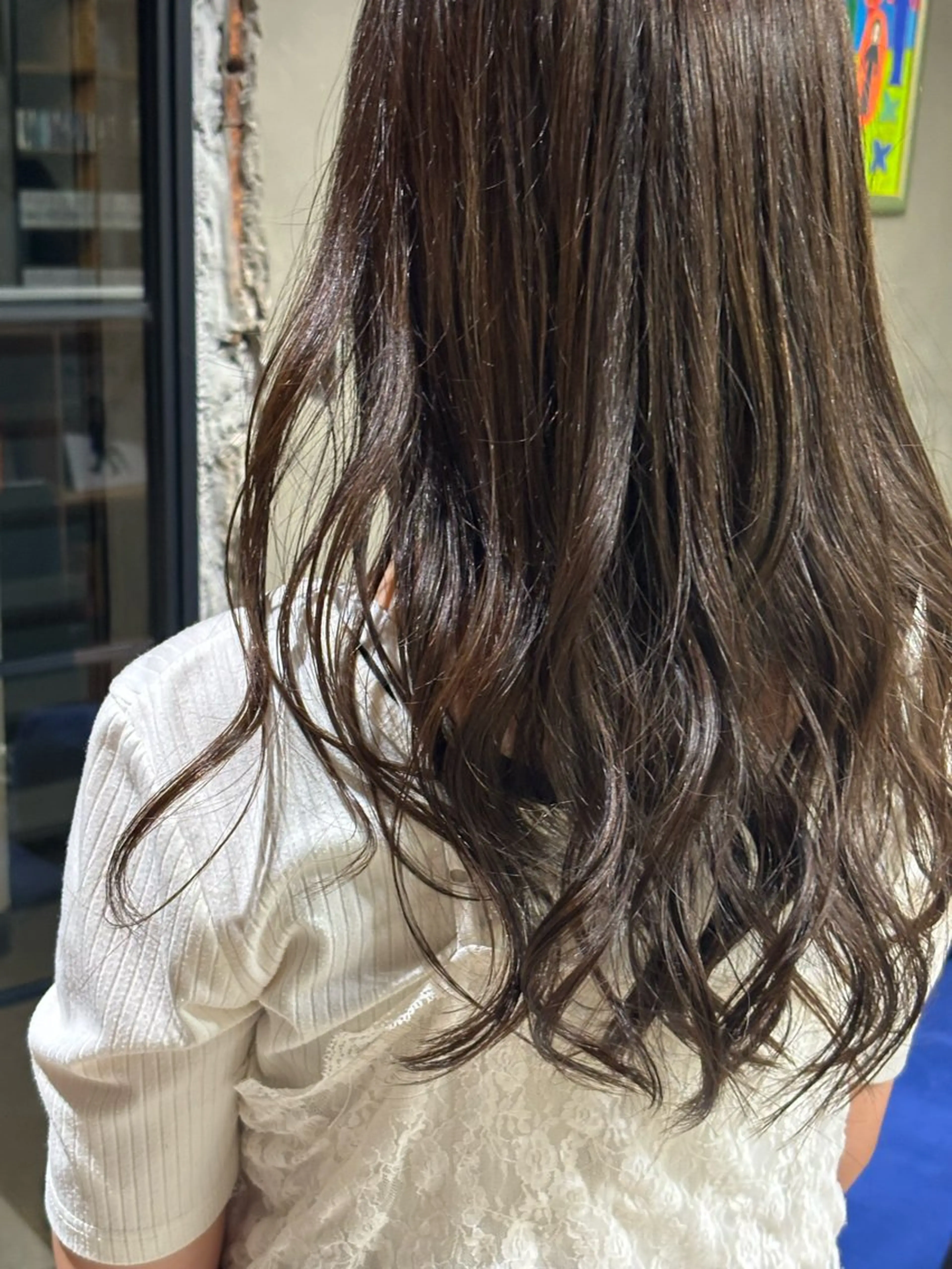 カラー nii. 源中 優芽花のヘアスタイル