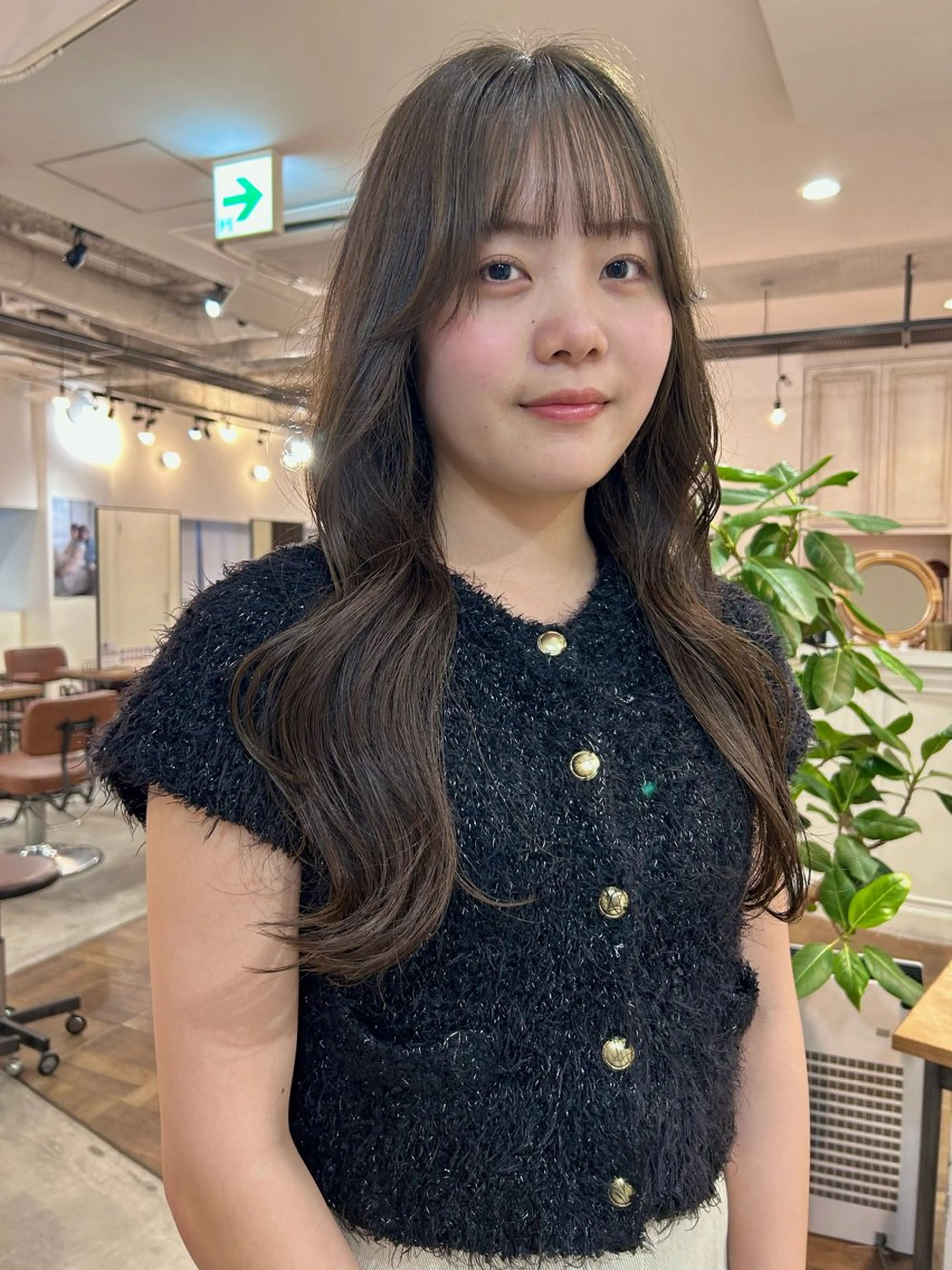 ロング みうら ありさのヘアスタイル