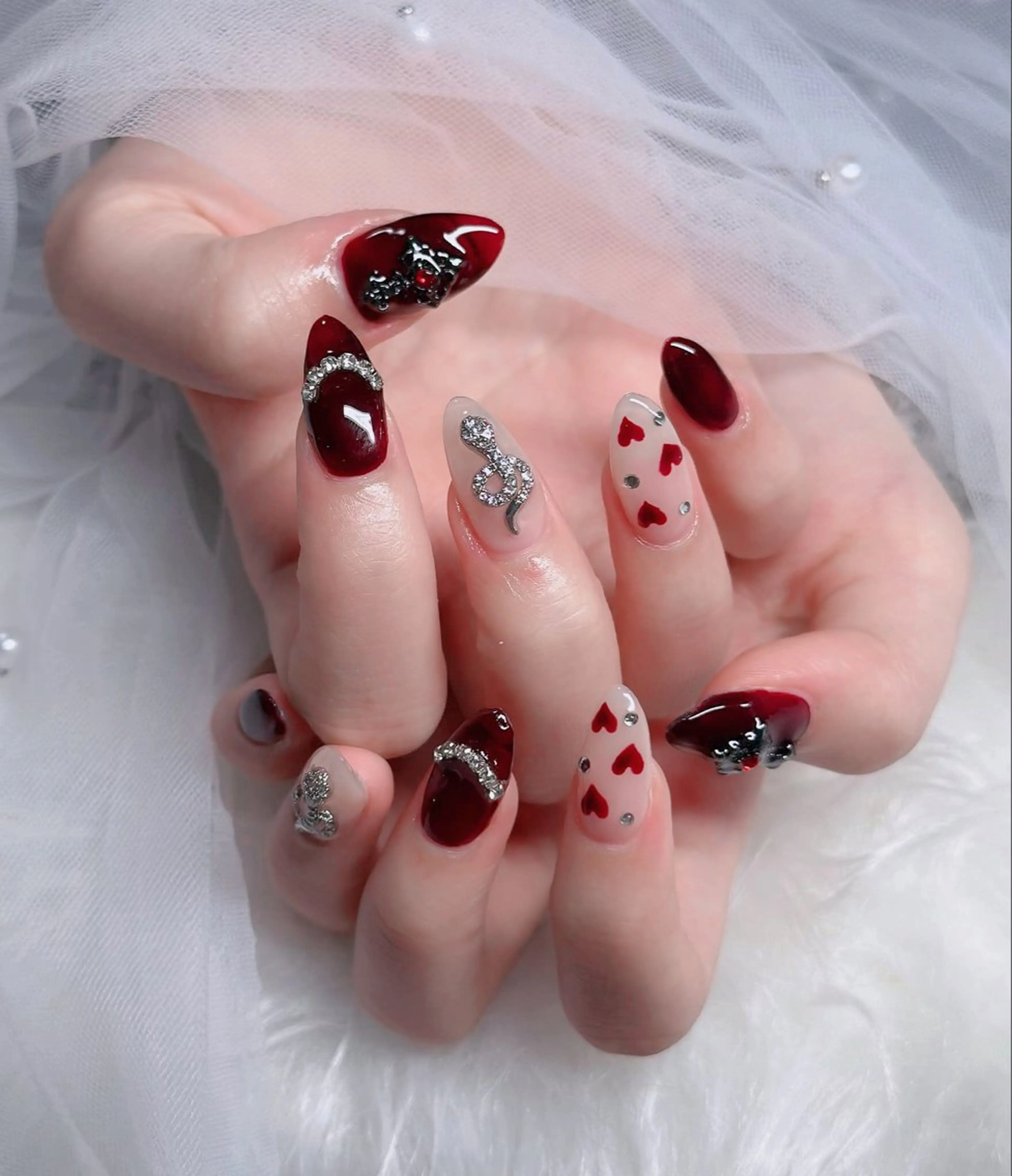 ネイル フレンチネイル ジェルネイル ハロウィン キラキラネイル 韓国ネイル H.baby Nail Salonのネイルデザイン