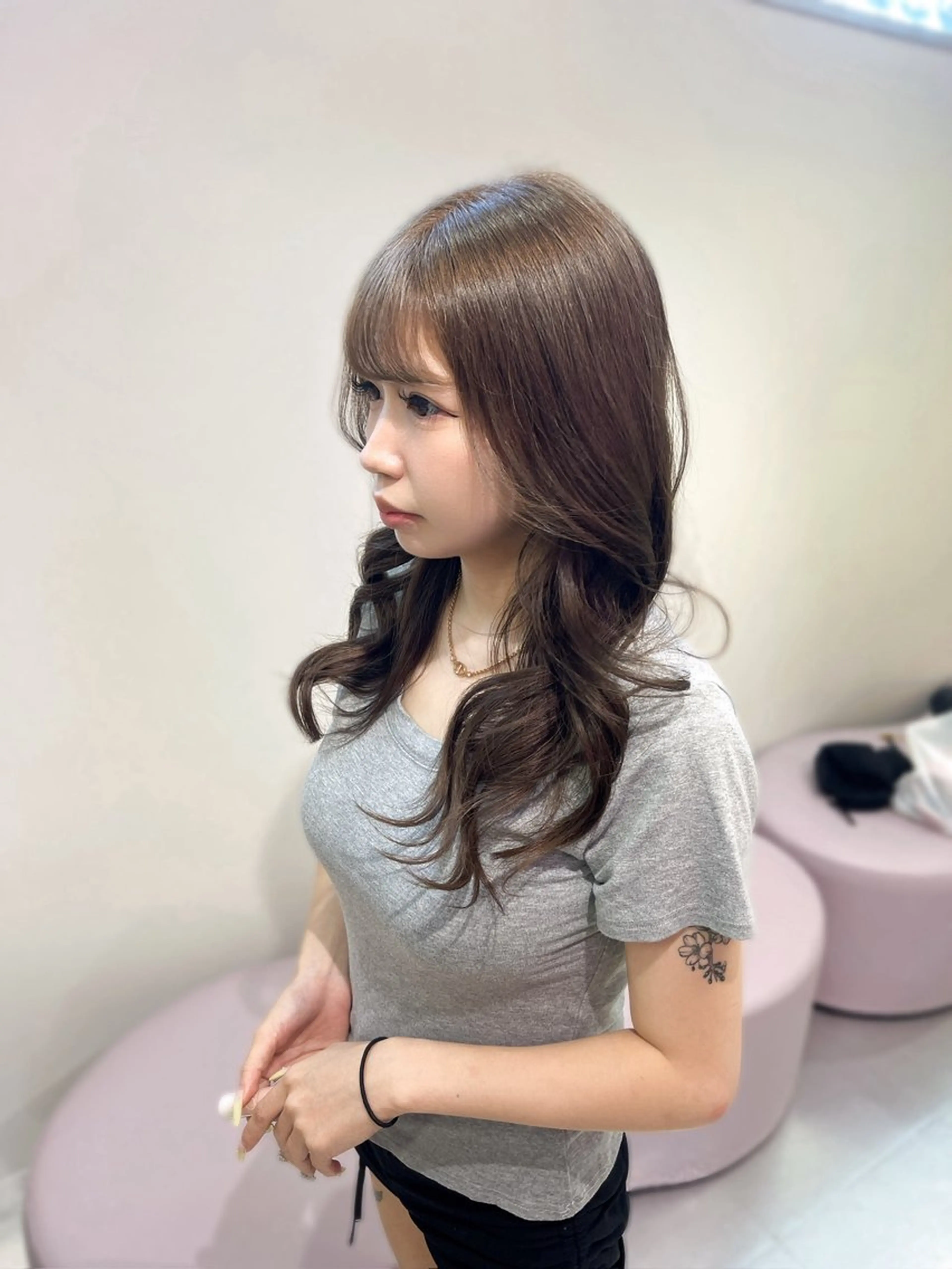 ロング MEI / ブリーチカラー/名駅のヘアスタイル